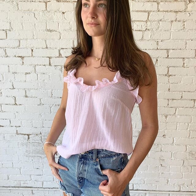 The simplicity of a cami top. This one has ruffles and adjustable straps. .
.
.
#camitop #ruffles #madeinbrookyn #laurengabrielson #brookyndesigner