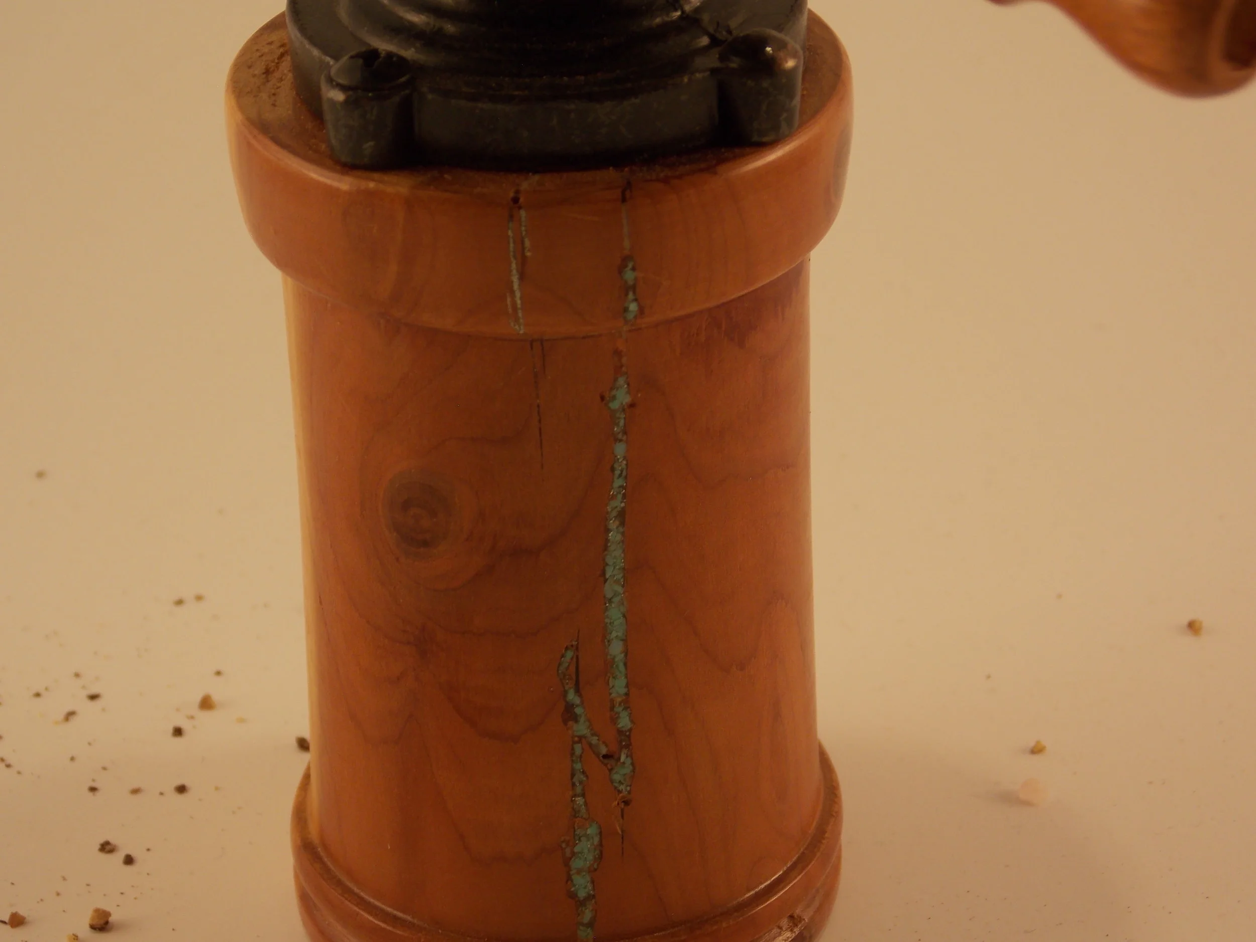 Salon D Green-ACBVI-Small Peppermill-Bottom View 2.JPG