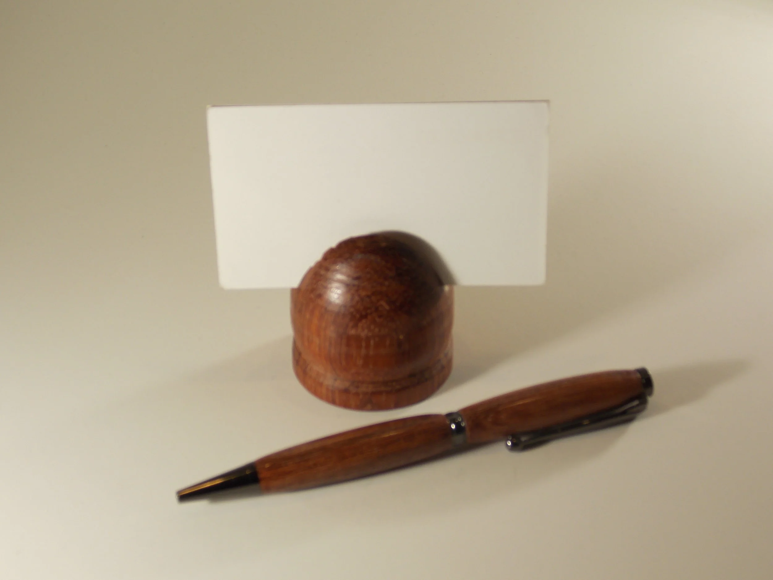 Salon D Green-ACBVI-Desk Elegance-Full View 2.JPG