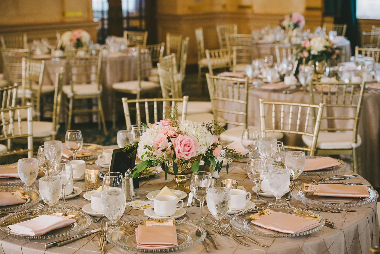 Classic Fort Garry Hotel Wedding - Winnipeg Wedding Planners