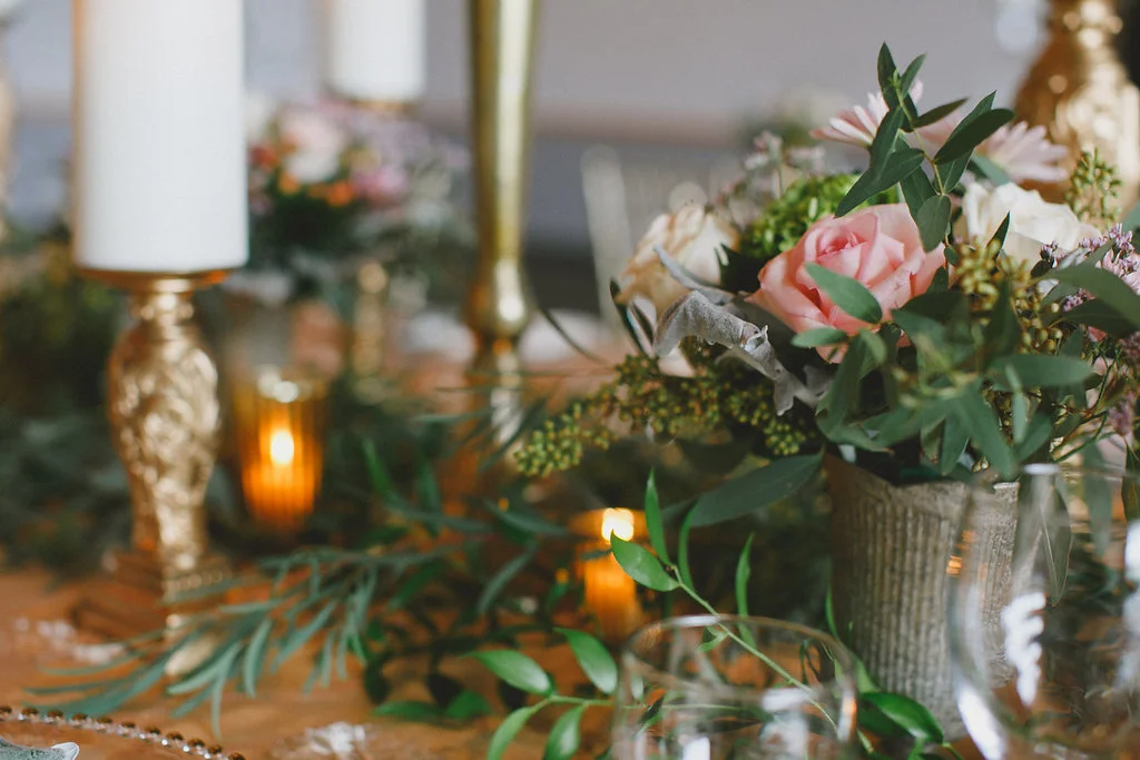 Event planner Winnipeg - Gold Wedding Decor