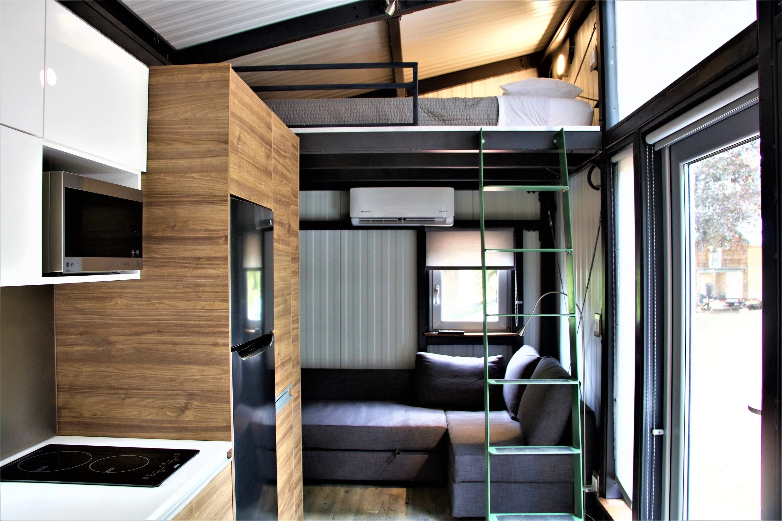 Tiny Homes On WHEELS — Sustainable Living that’s Built to Last