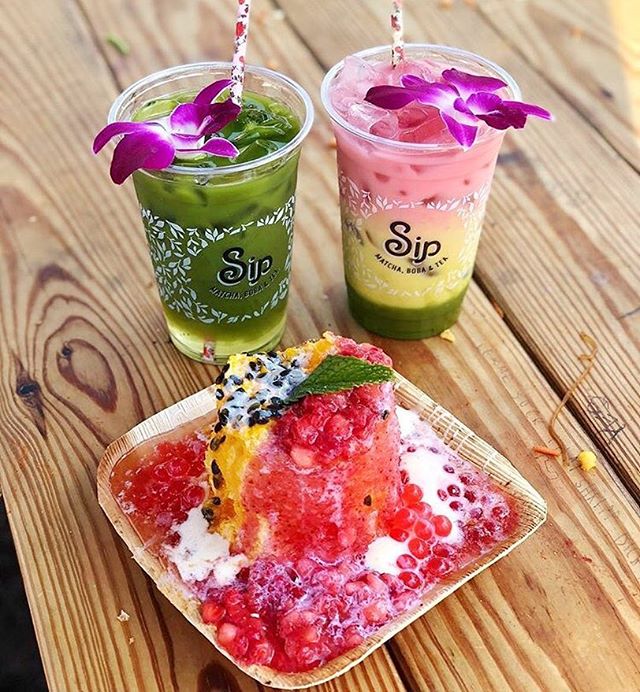 We love a good family photo. Nothing goes with our sweet mochi and fluffy shave ice like a matcha from @wearesip and you can get both today at Smorgasburg from 10-4 today
📷 @andythenguyen