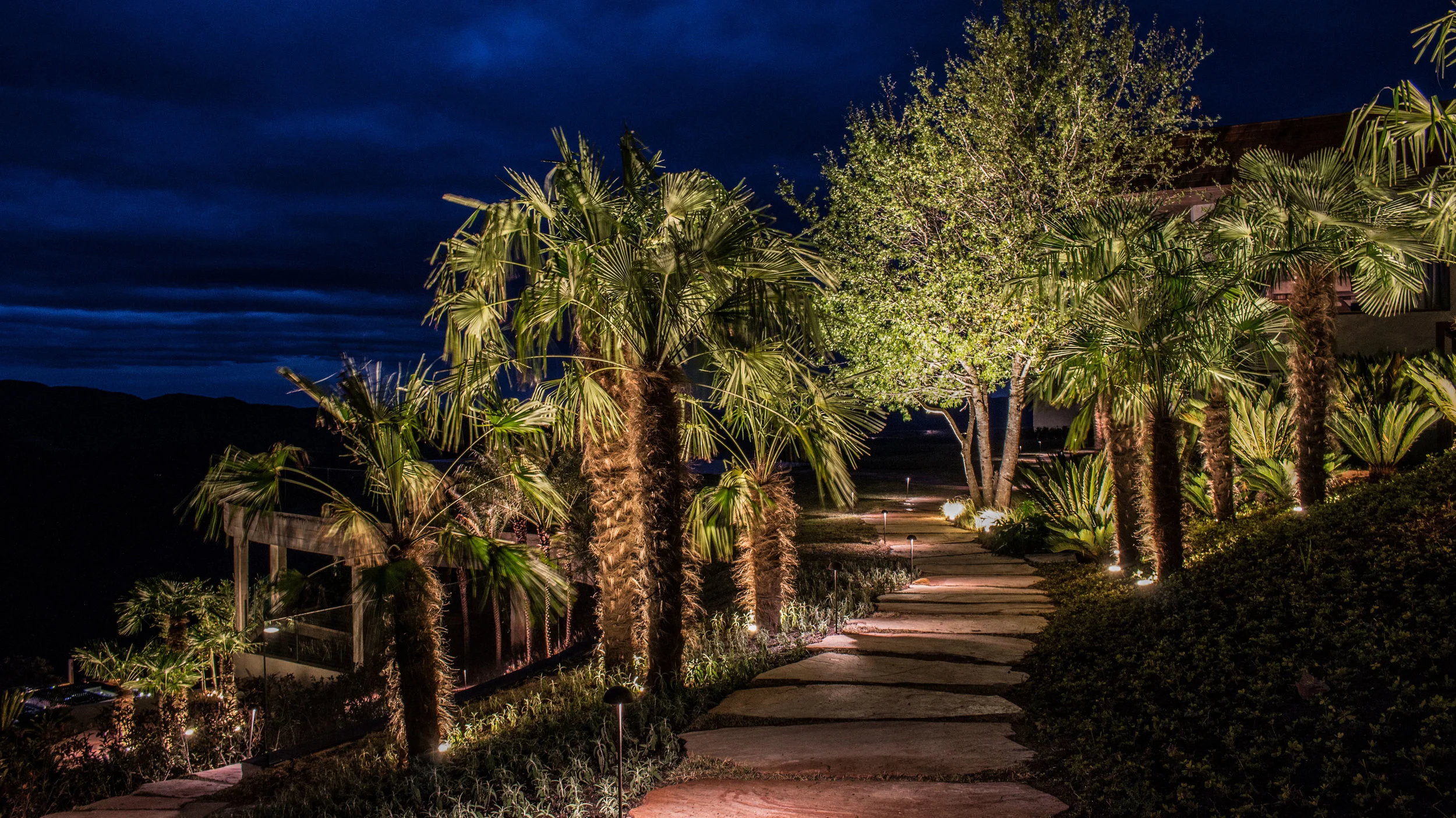 LIGHTSOURCE_Residencia-Campos-do-Jordao _ LC-Orsini_Abbud-Aguiar_006.jpg