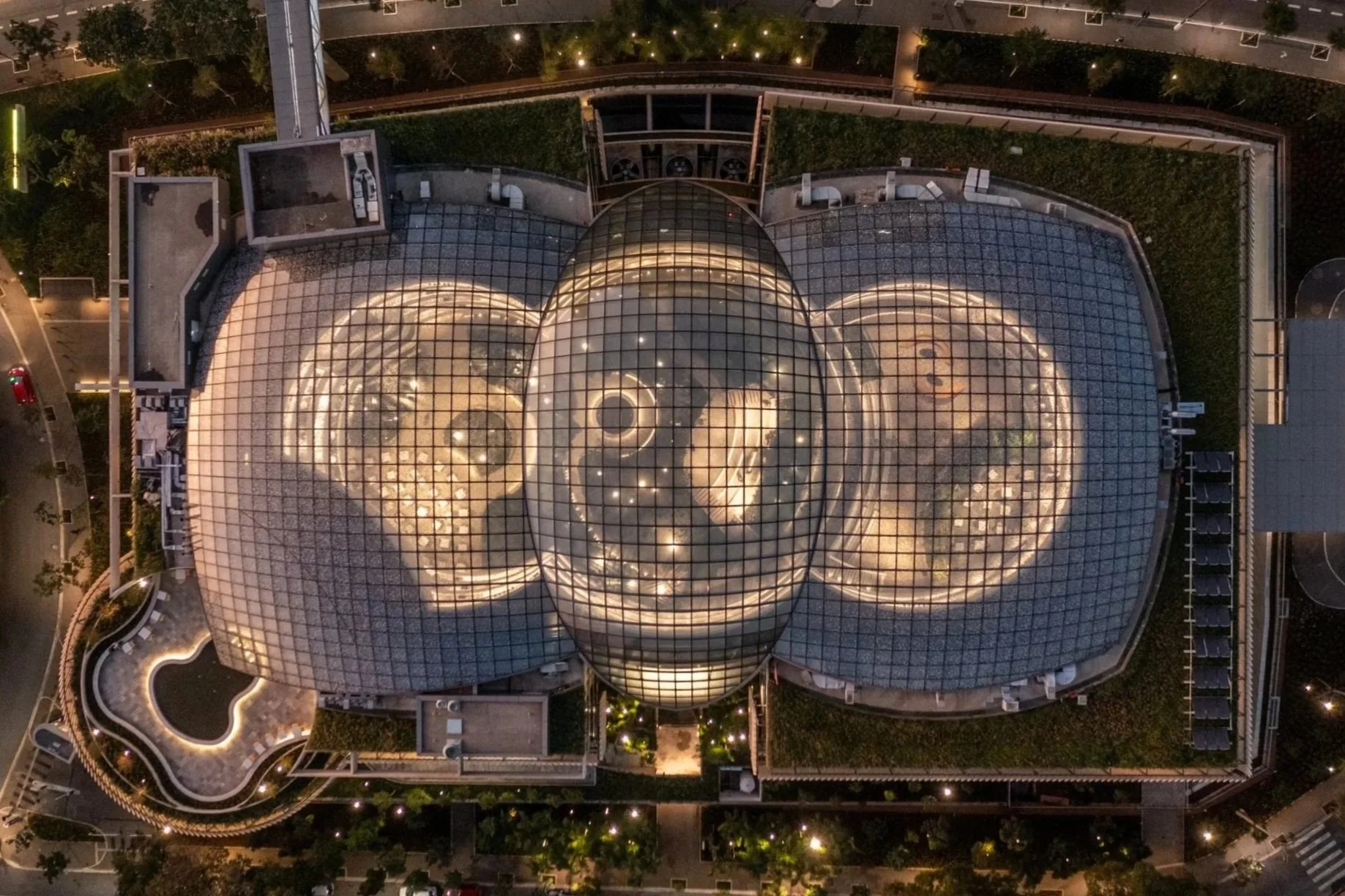 LIGHTSOURCE-Ensino-Einstein_2026_Safdie-Architects_Ix-Studio_LAM-Partners_Pedro-Mascarenhas_Nelson-Kon_1.jpg