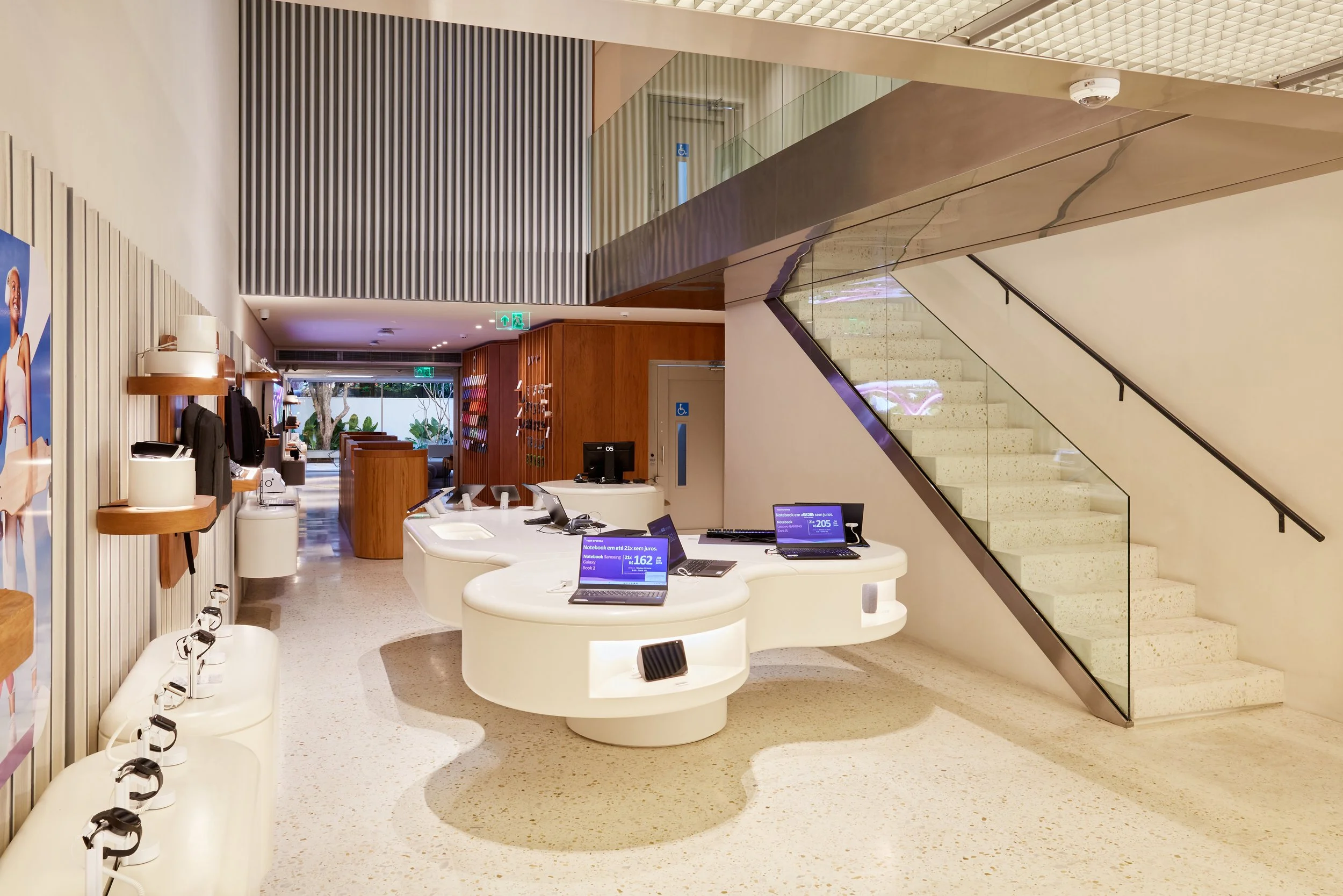 LIGHTSOURCE-Casa-Vivo_2024-Metro-Arquitetos_Marina-Lodi_Nina-Morelli_Gianfranco-Vacani_3.jpg