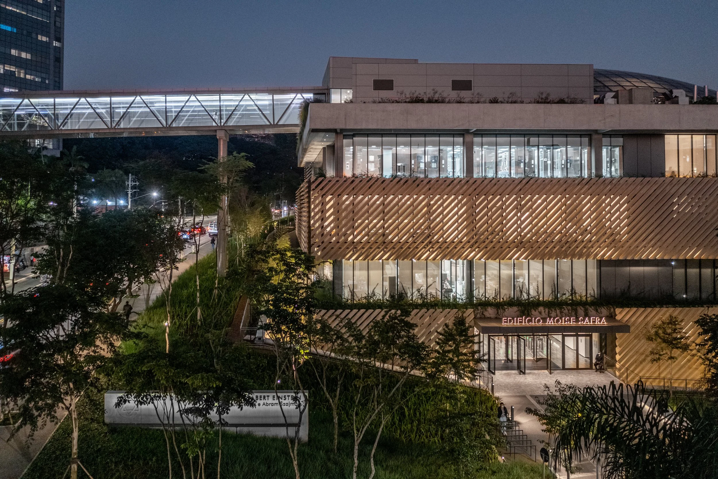 LIGHTSOURCE-Ensino-Einstein_2026_Safdie-Architects_Ix-Studio_LAM-Partners_Pedro-Mascarenhas_Nelson-Kon_6.jpg