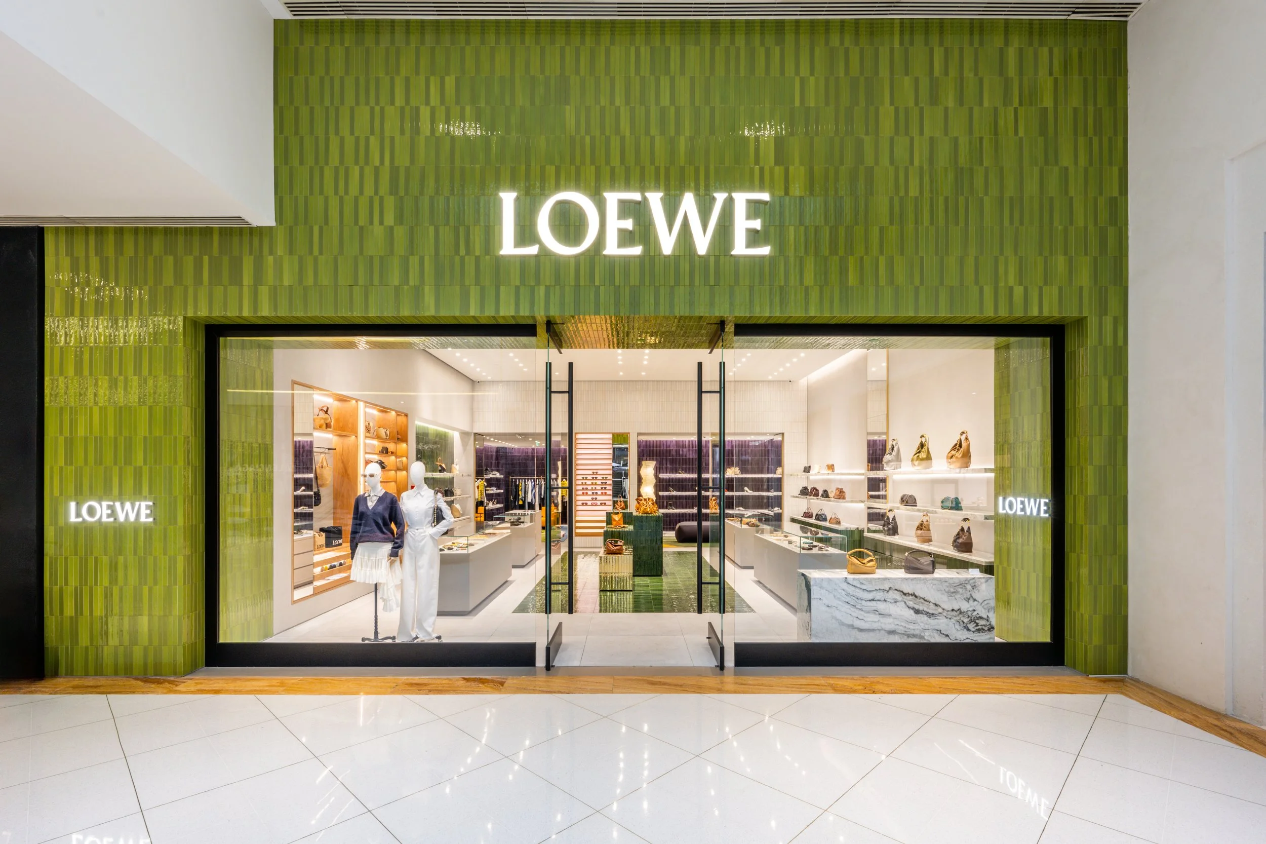 LIGHTSOURCE-Loewe_2024_Loewe-architect-designer_Vbomadrid_Mauricio-Moreno_1.jpg