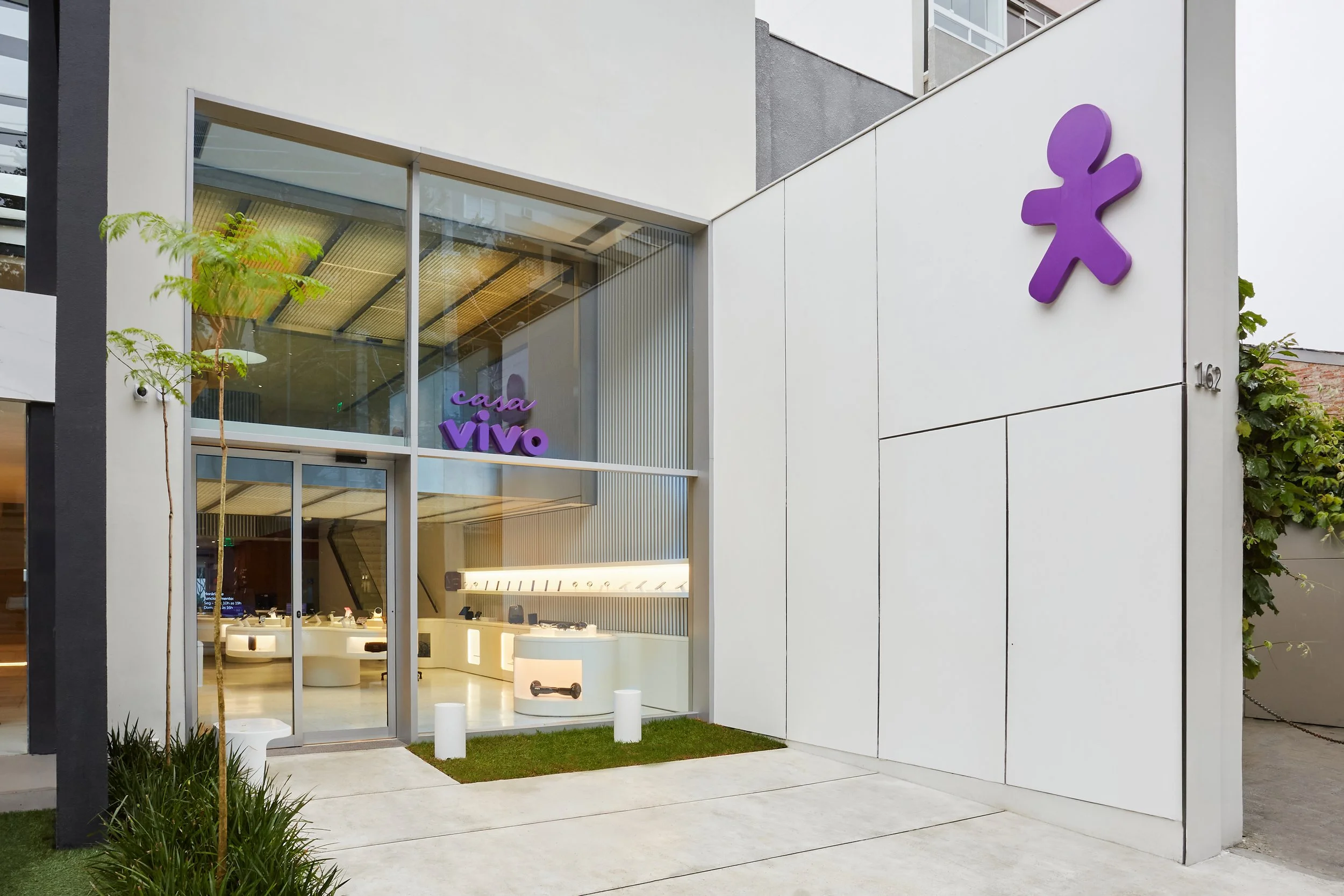 LIGHTSOURCE-Casa-Vivo_2024-Metro-Arquitetos_Marina-Lodi_Nina-Morelli_Gianfranco-Vacani_2.jpg