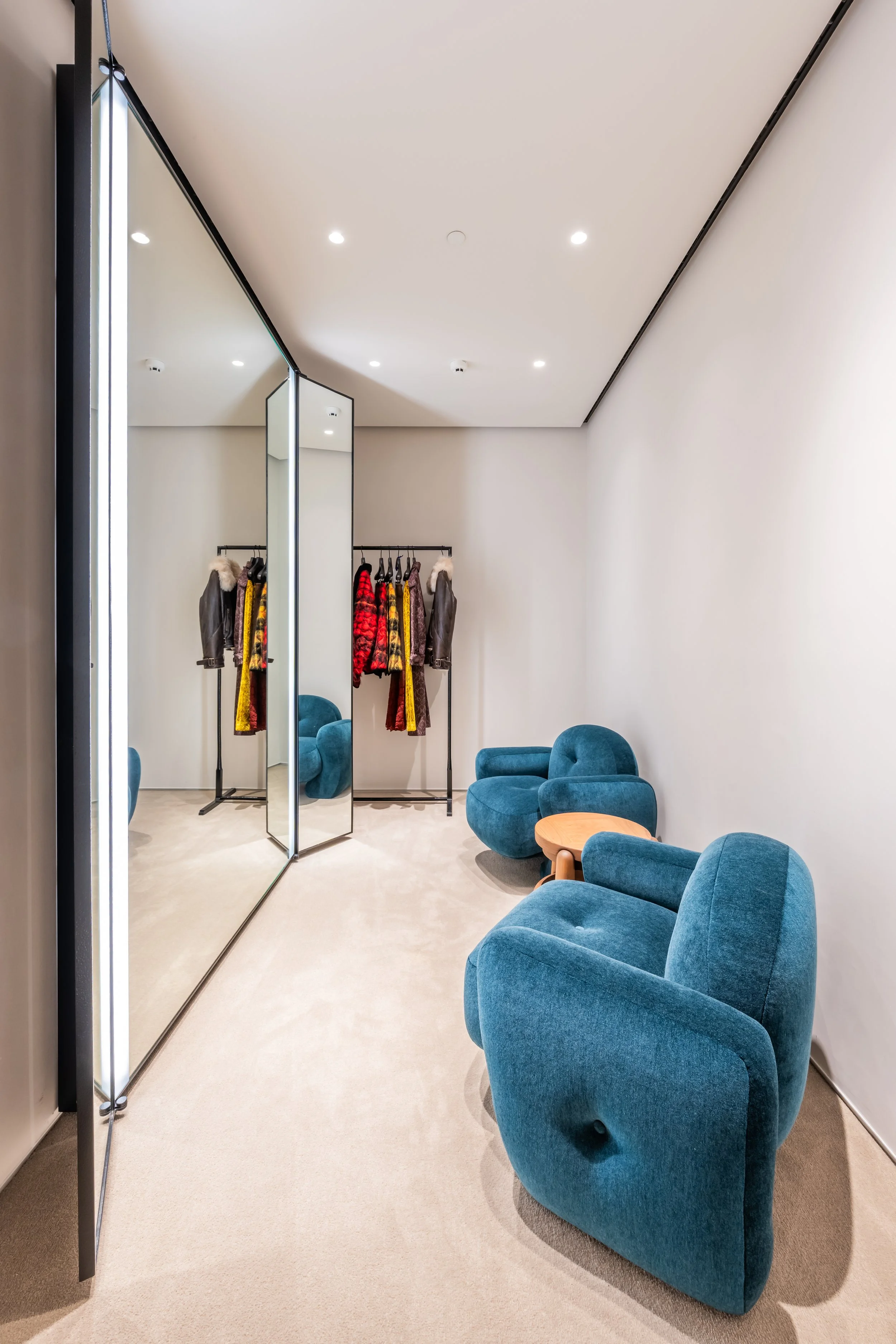 LIGHTSOURCE-Burberry_2024_Horton-arquitetura_Studiob612_Mauricio-Moreno_6.jpg