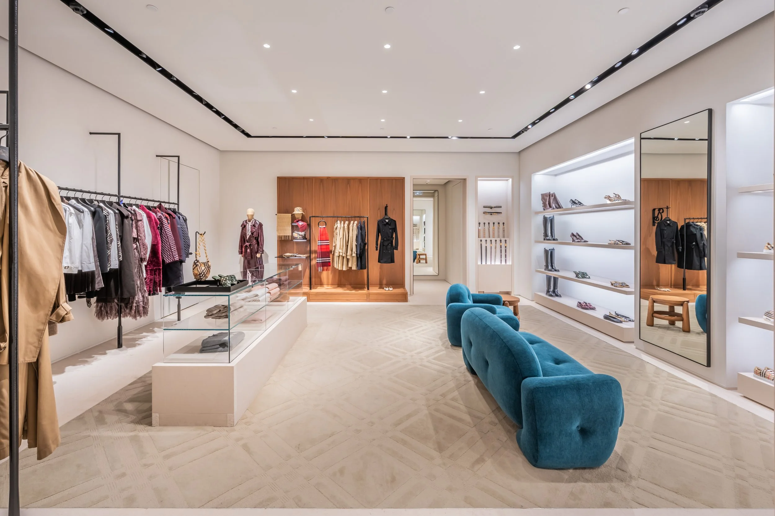 LIGHTSOURCE-Burberry_2024_Horton-arquitetura_Studiob612_Mauricio-Moreno_4.jpg