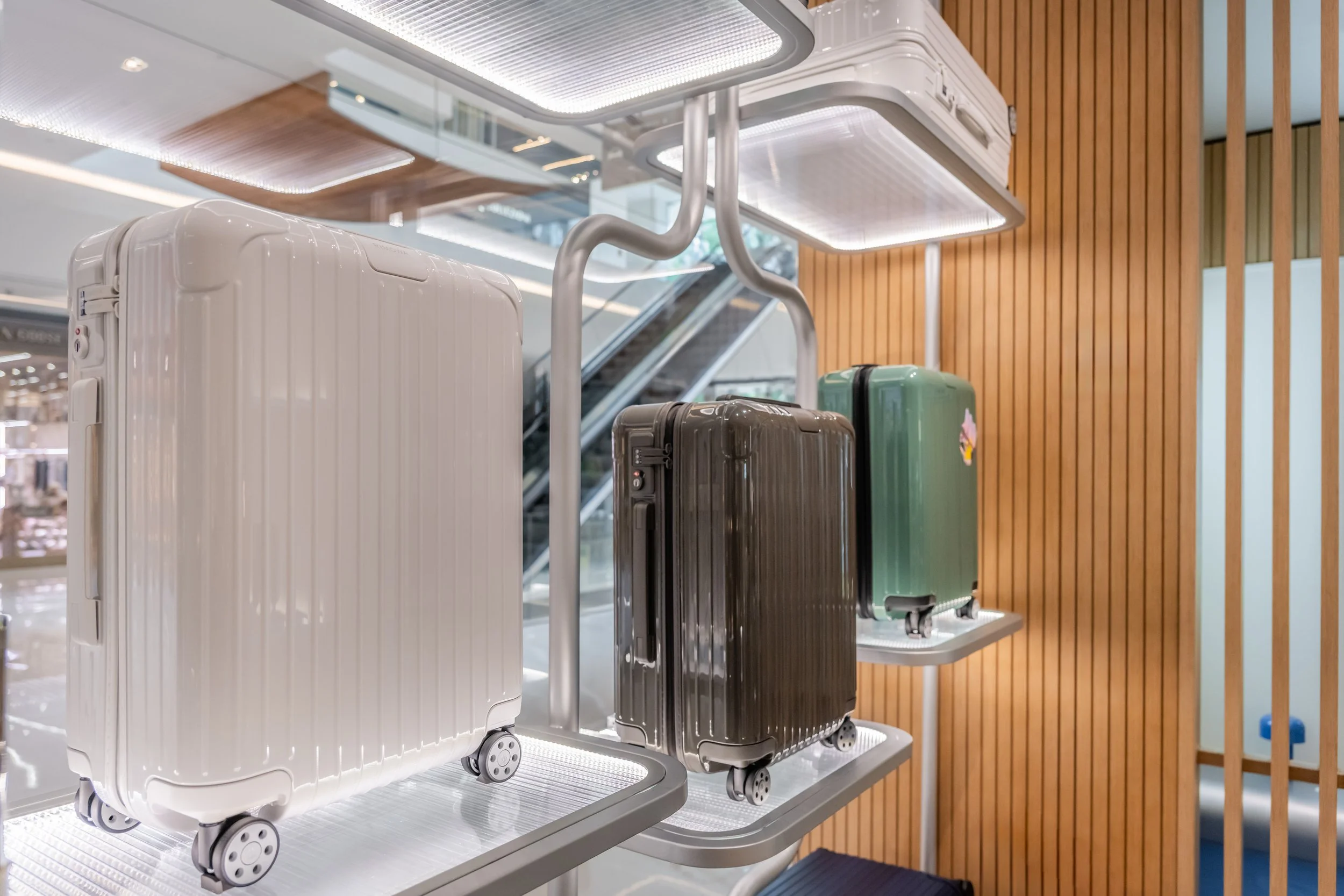 LIGHTSOURCE-Rimowa_2025_Luciana-Morita-Arquitetura_Mauricio-Moreno_8.jpg