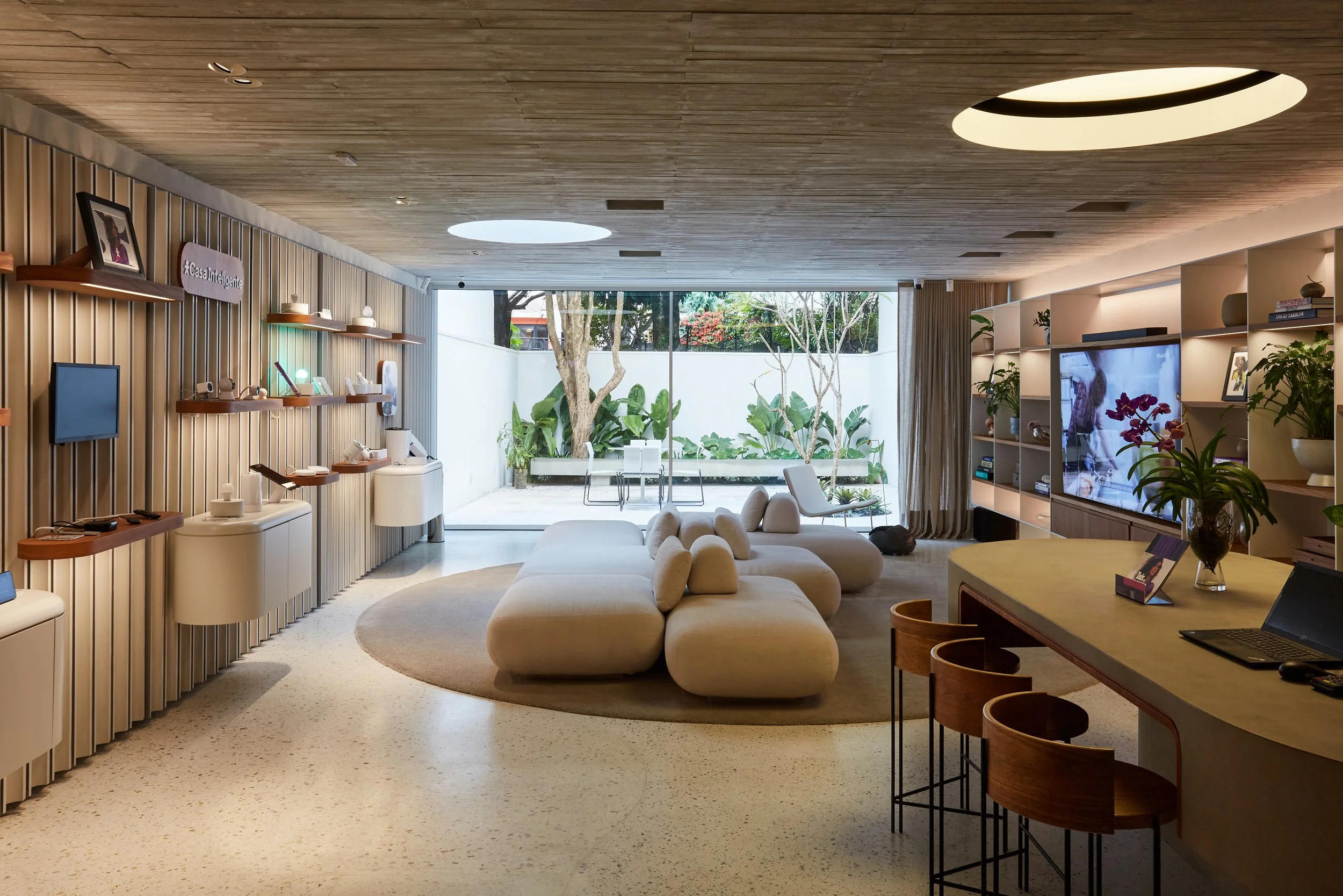 LIGHTSOURCE-Casa-Vivo_2024-Metro-Arquitetos_Marina-Lodi_Nina-Morelli_Gianfranco-Vacani_8.jpg