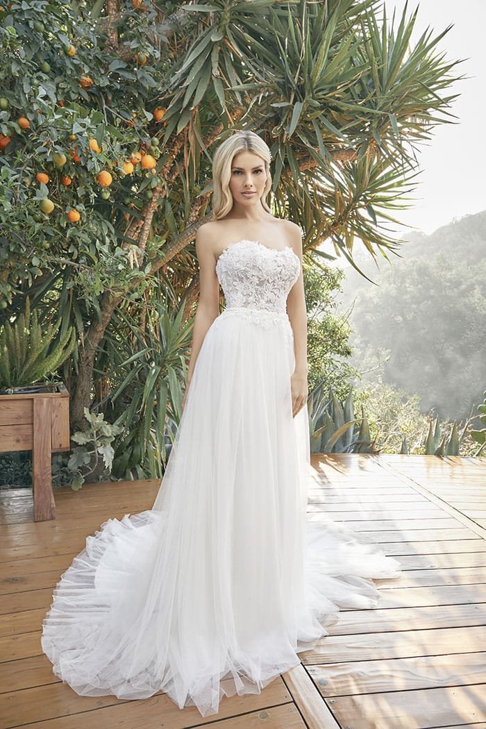 Our Wedding Dresses | Something Old Something New Bridal Boutique ...