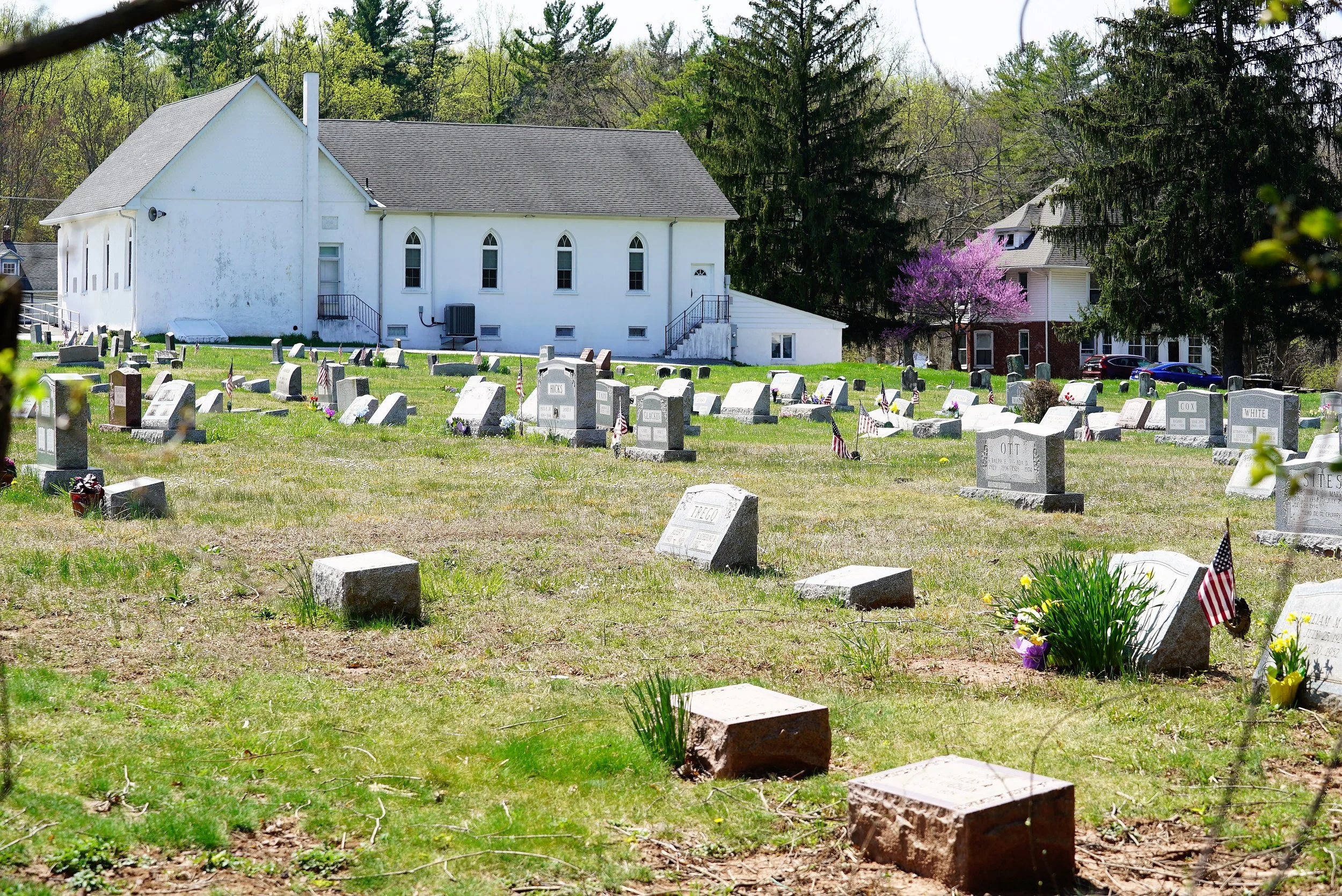 Burial space is still available: Valley Forge Baptist Church Cemetery. Valley Forge, PA.