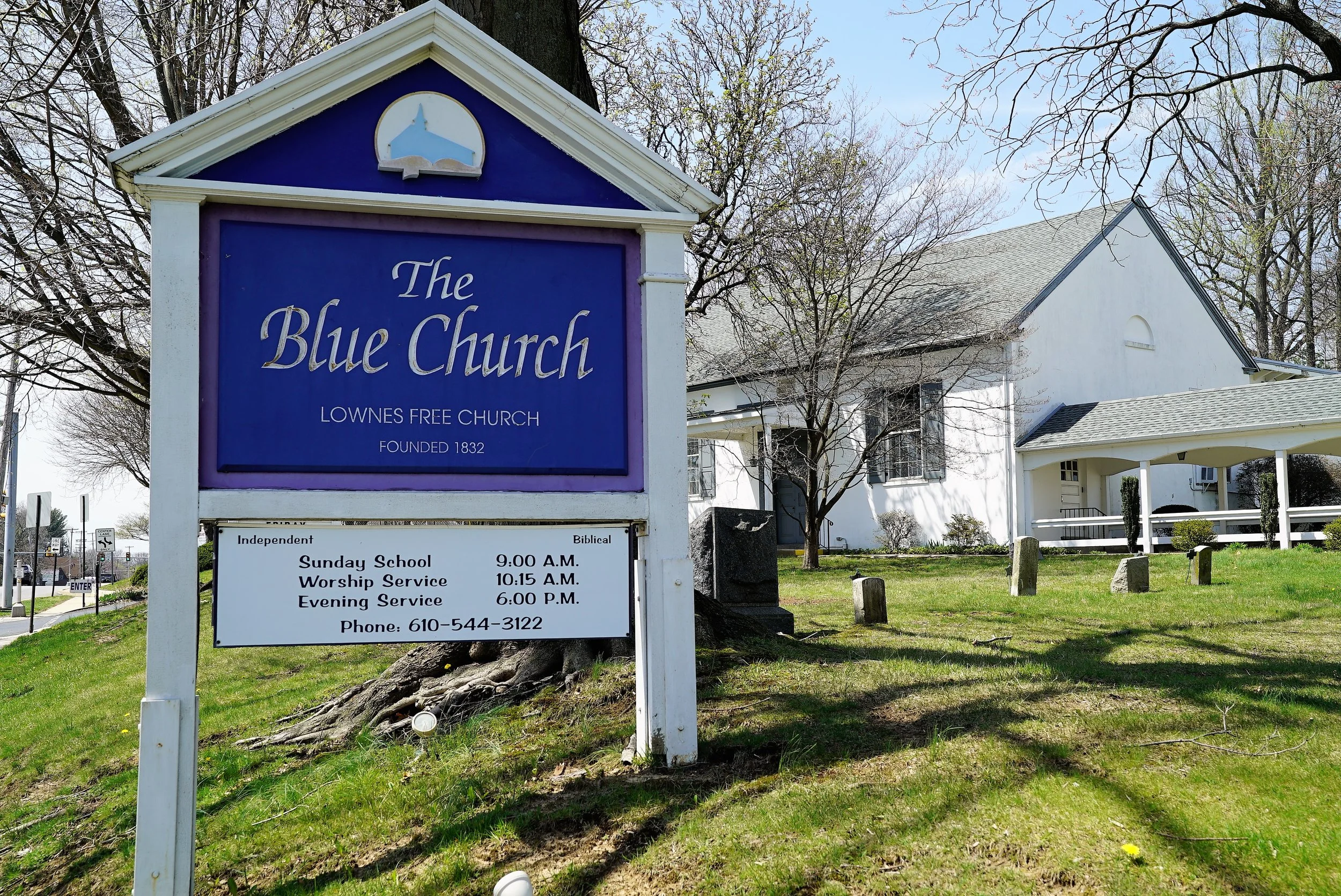 Lownes Free Church Cemetery - (also known as The Blue Church) - Springfield, Pennsylvania