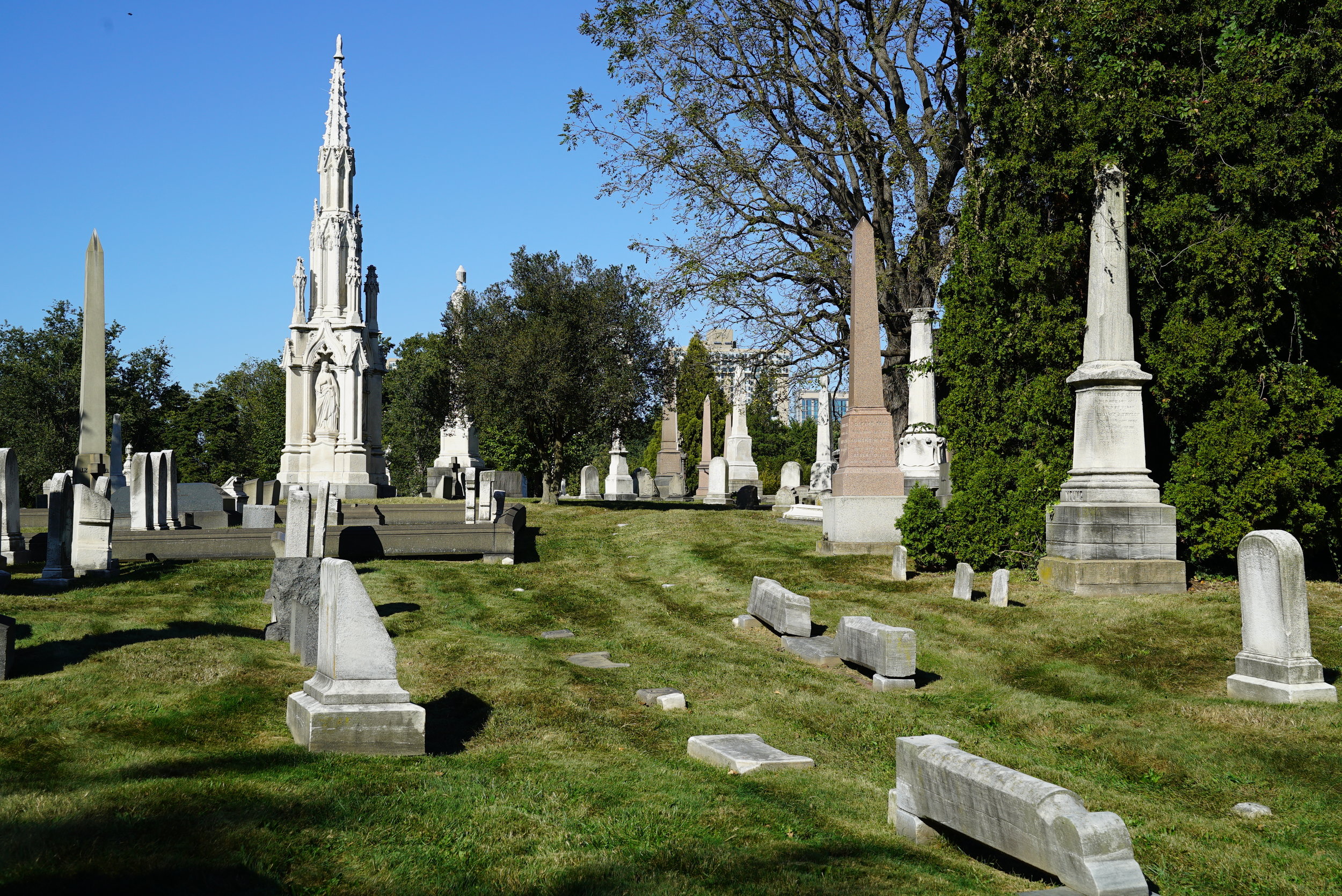 cemetery tour philadelphia