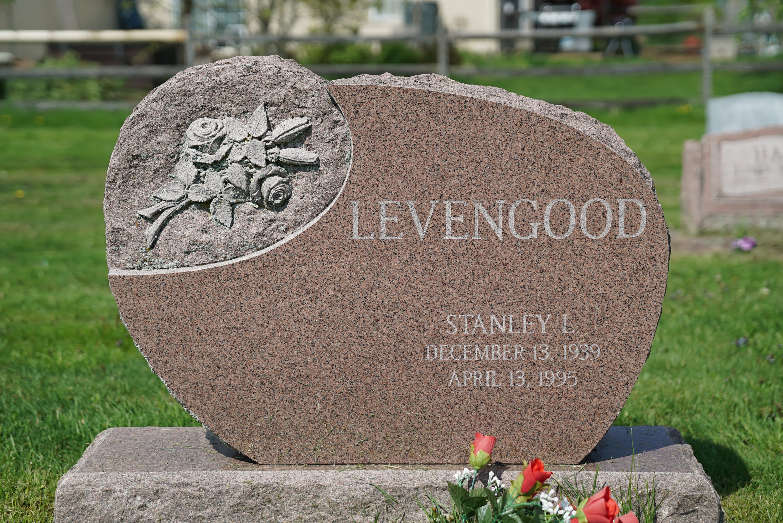 tombstone-at-christ-reformed-church-at-indian-creek-cemetery.jpg