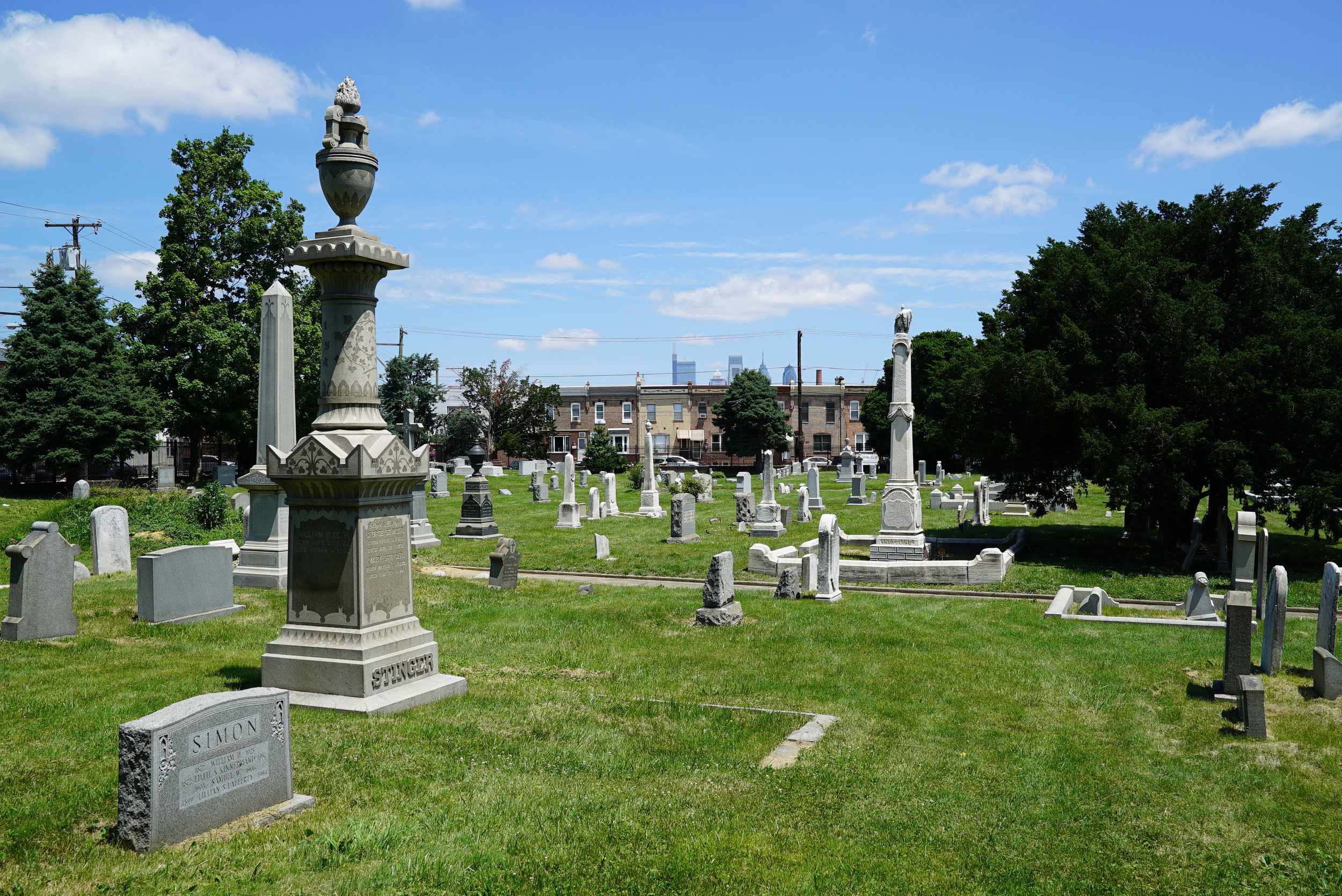 Trinity Lutheran Cemetery Philadelphia 2.jpg