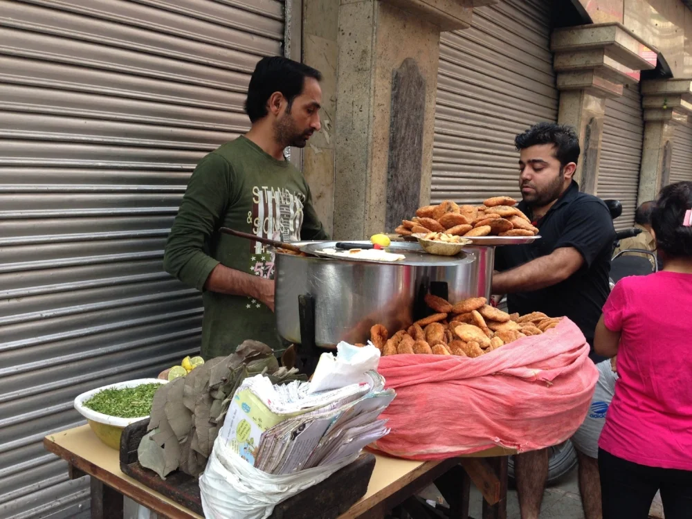 Talin Spring travel Spring Finn and Co Old Delhi food vendors India Delhi street photography street food