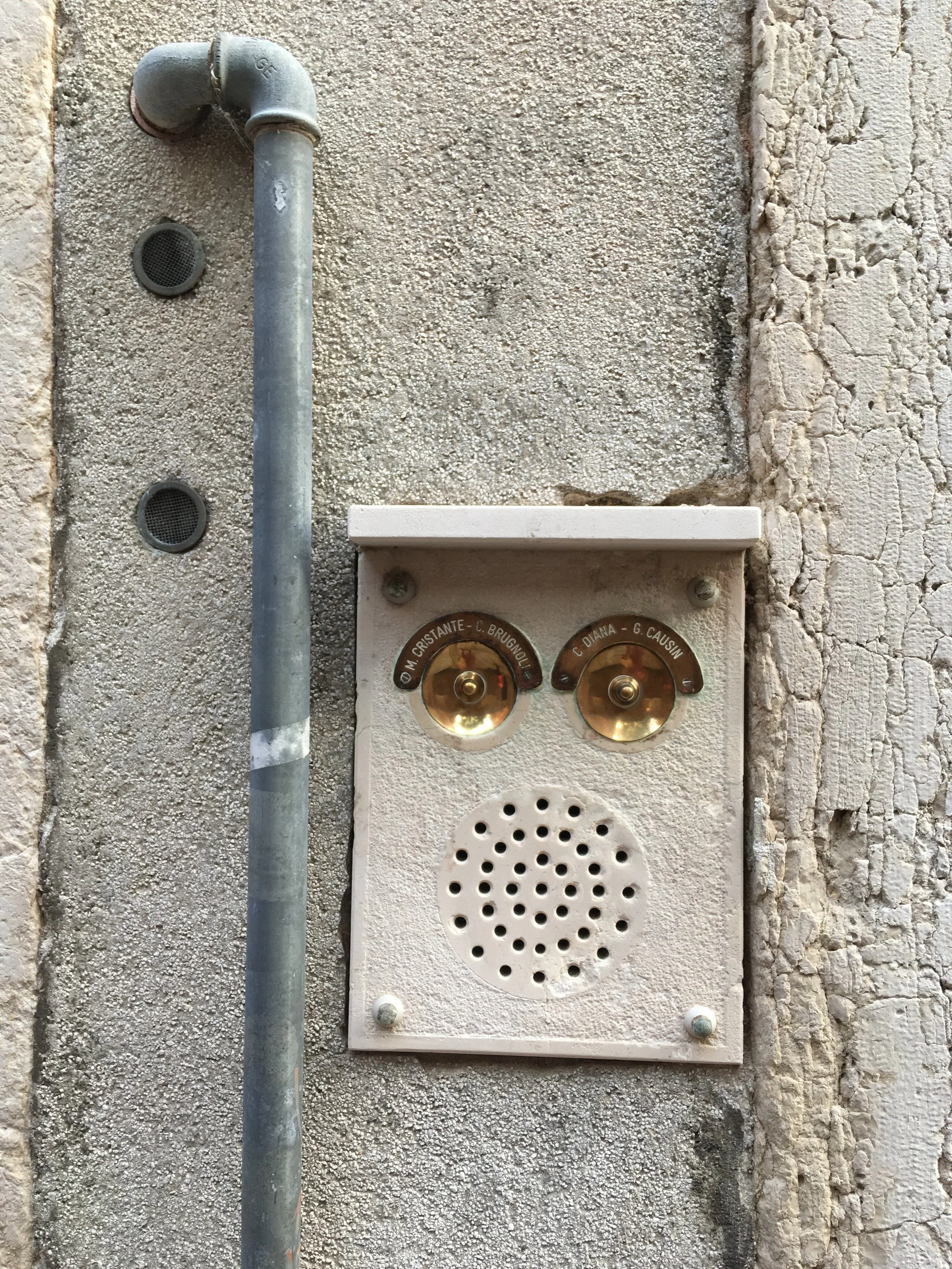 venice, italy, giudecca, travelitaly, best places in italy, doors in italy, doorbells in italy, carlo scarpa
