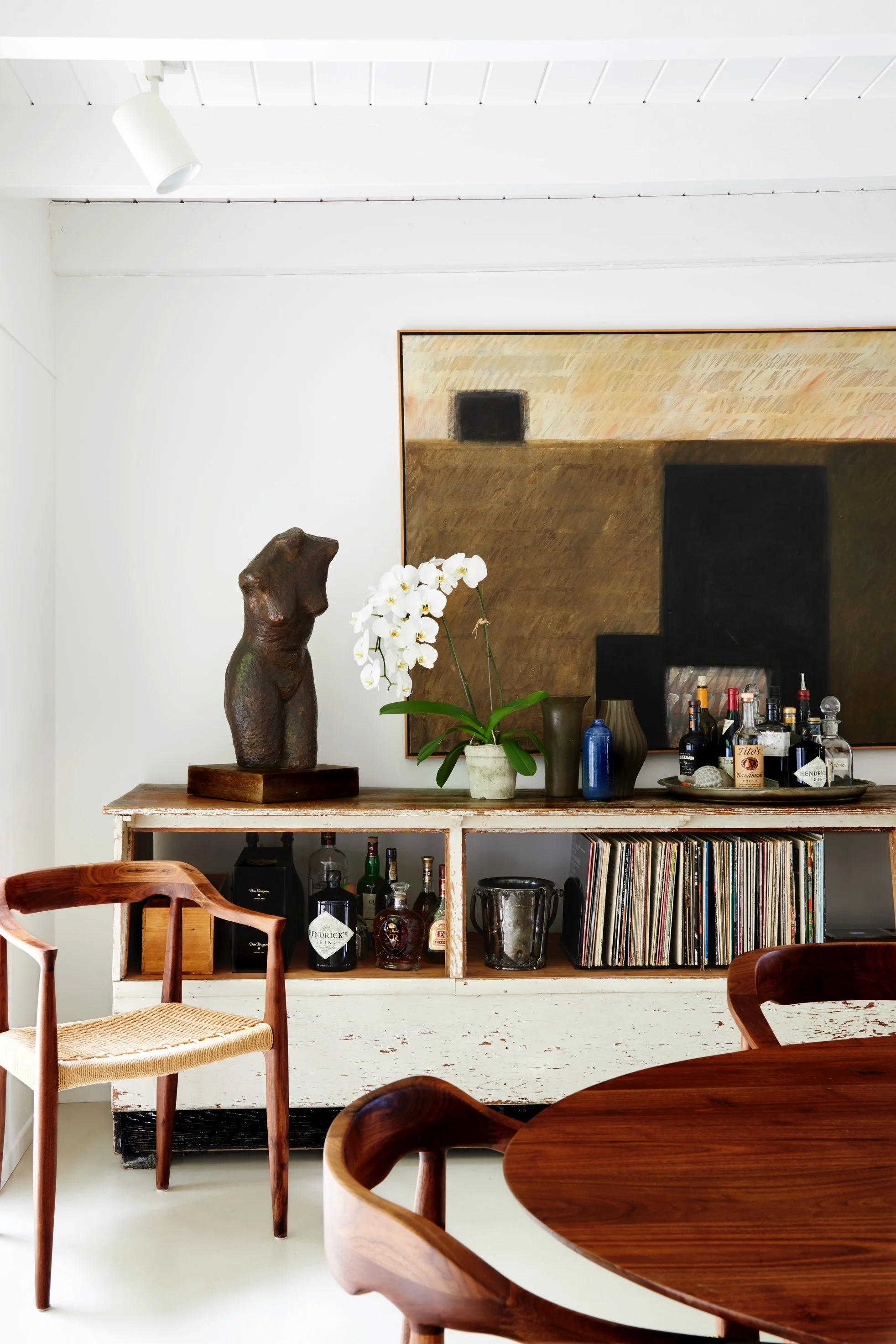 rnd_valley_dining_credenza-072_retouched.jpg