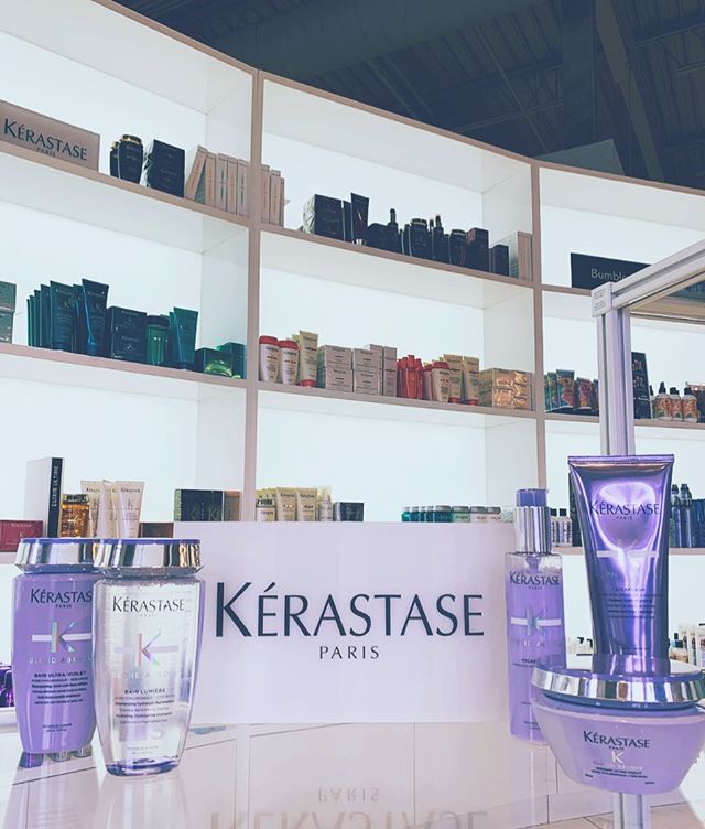 Today, our stylists learned all about the newest launch from our @kerastase_official family! 
Blondes, you&rsquo;re in luck. 
Look for it on the shelves soon!

#kerastase #welovekerastase #productlaunch #annarborsalon #trichosalonandspa #blondabsolu 