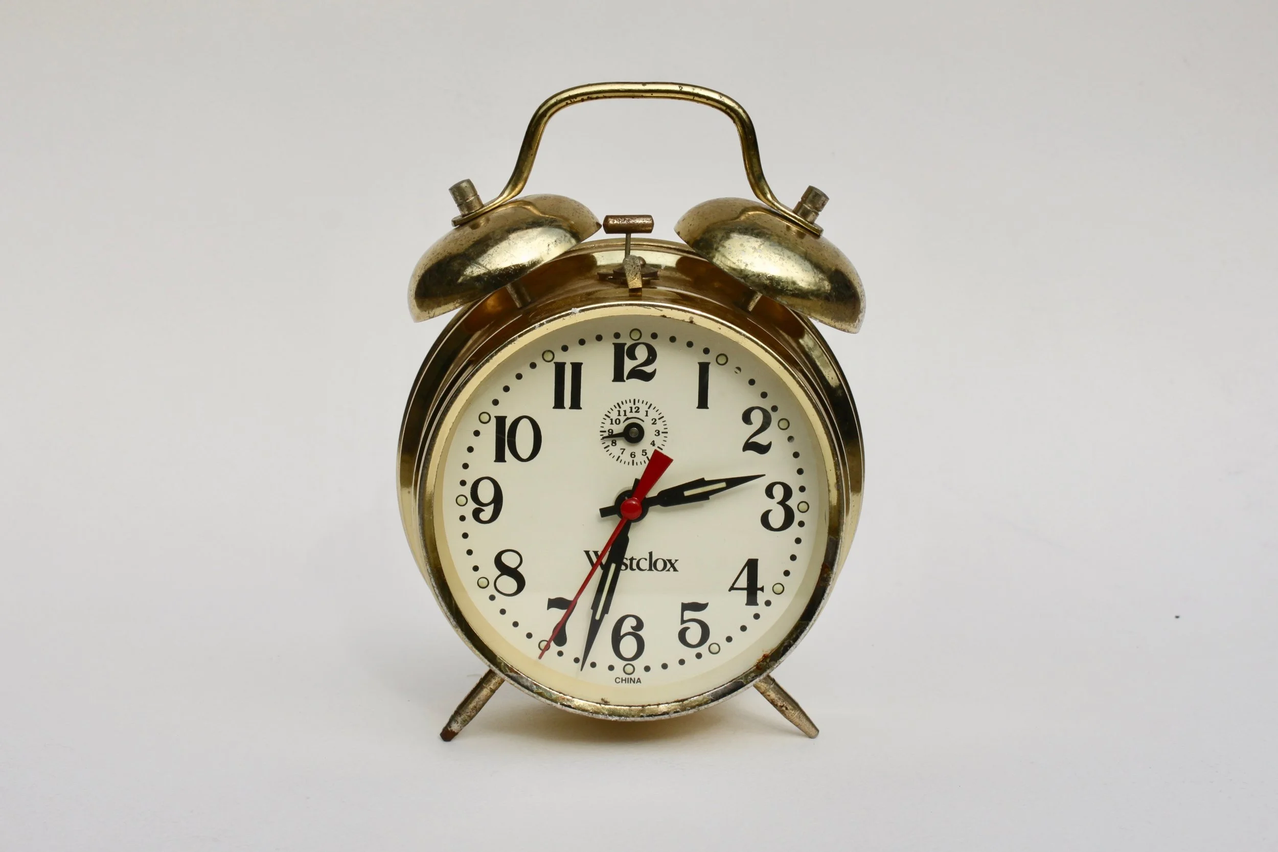 STOLEN TIME ( 04.2016 - NY ) stolen Westclox clock 6 " in diameter
