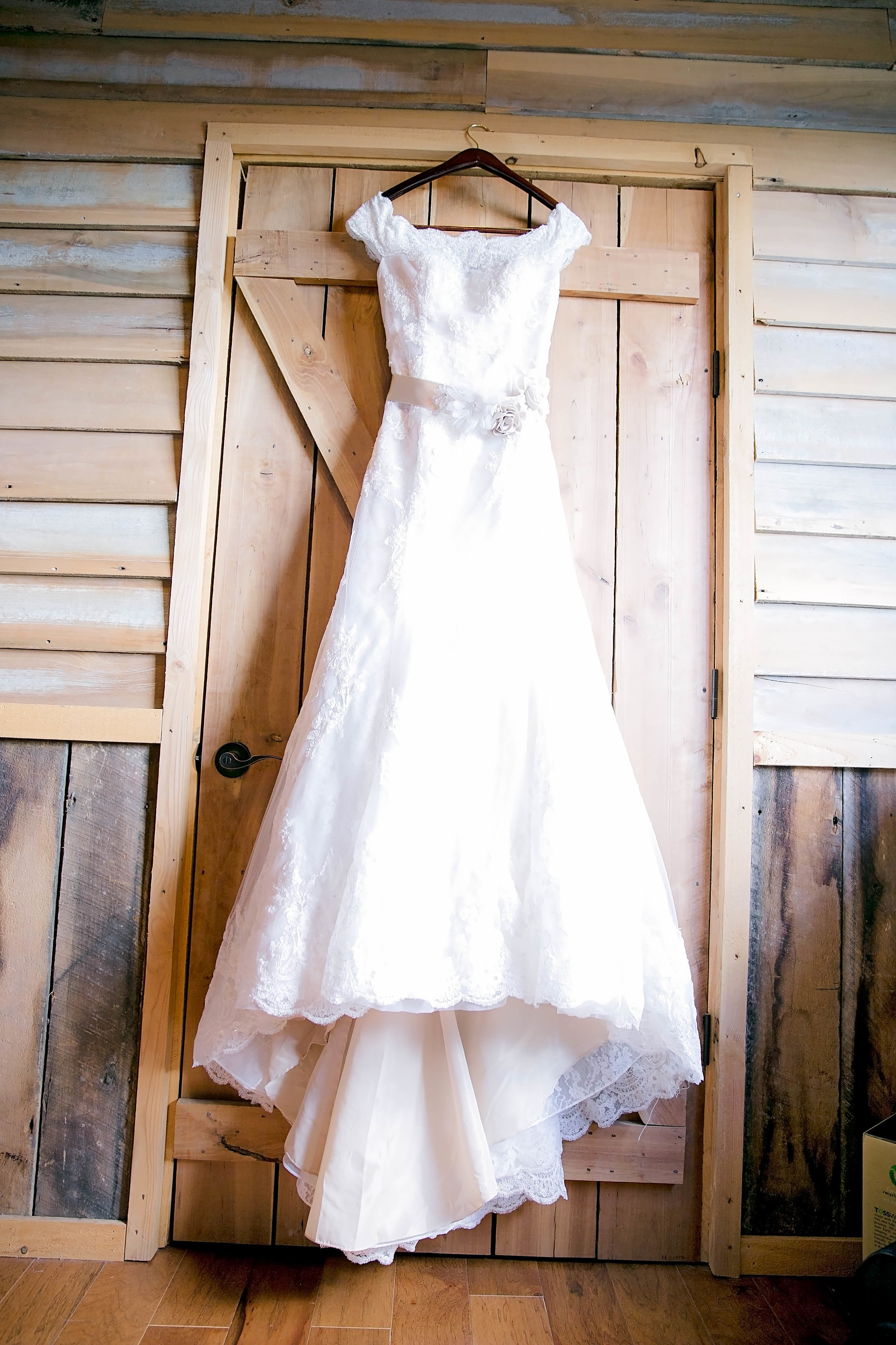 Wedding dress, wedding gown, wedding details