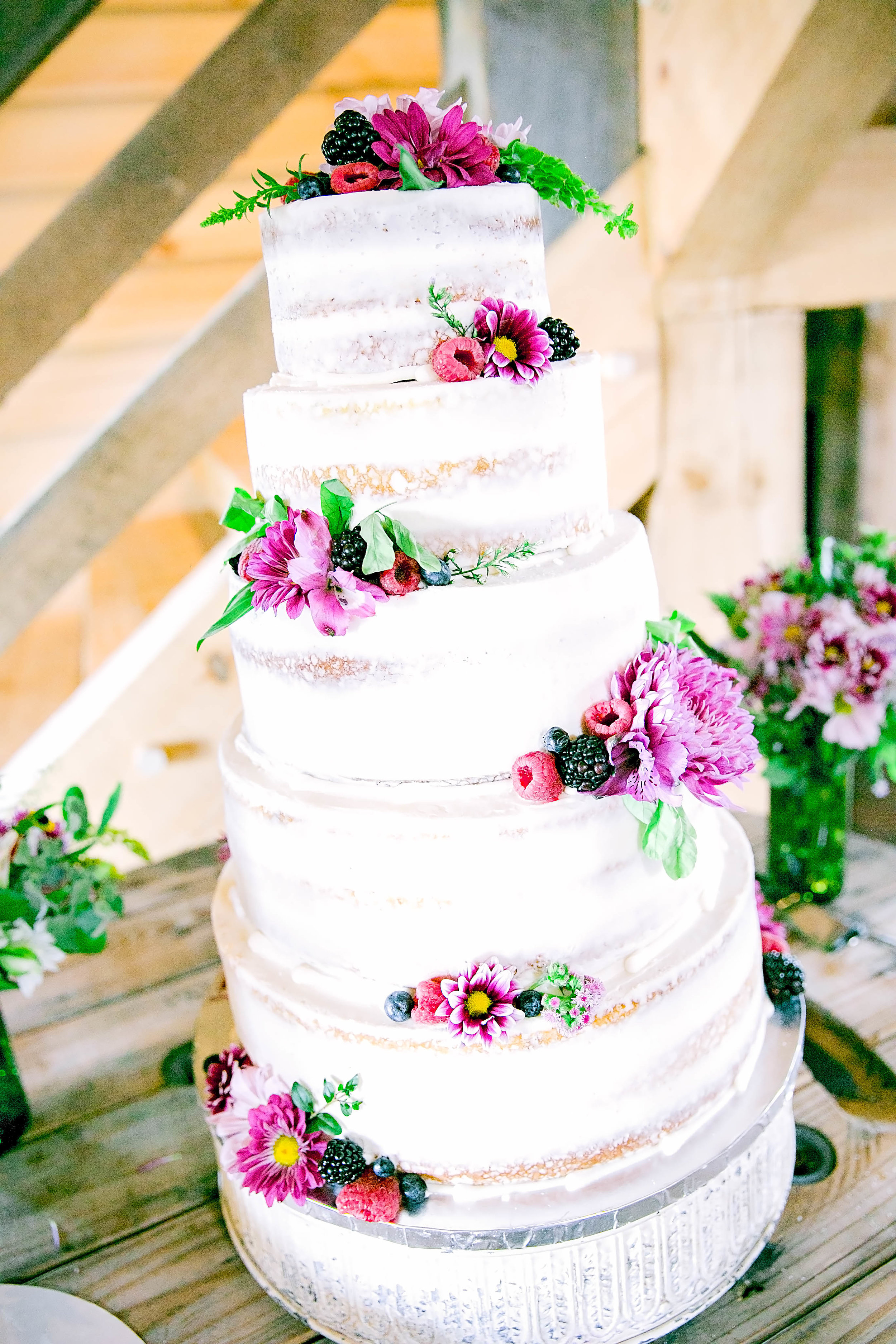 Wedding cake, tiered cake, wedding details