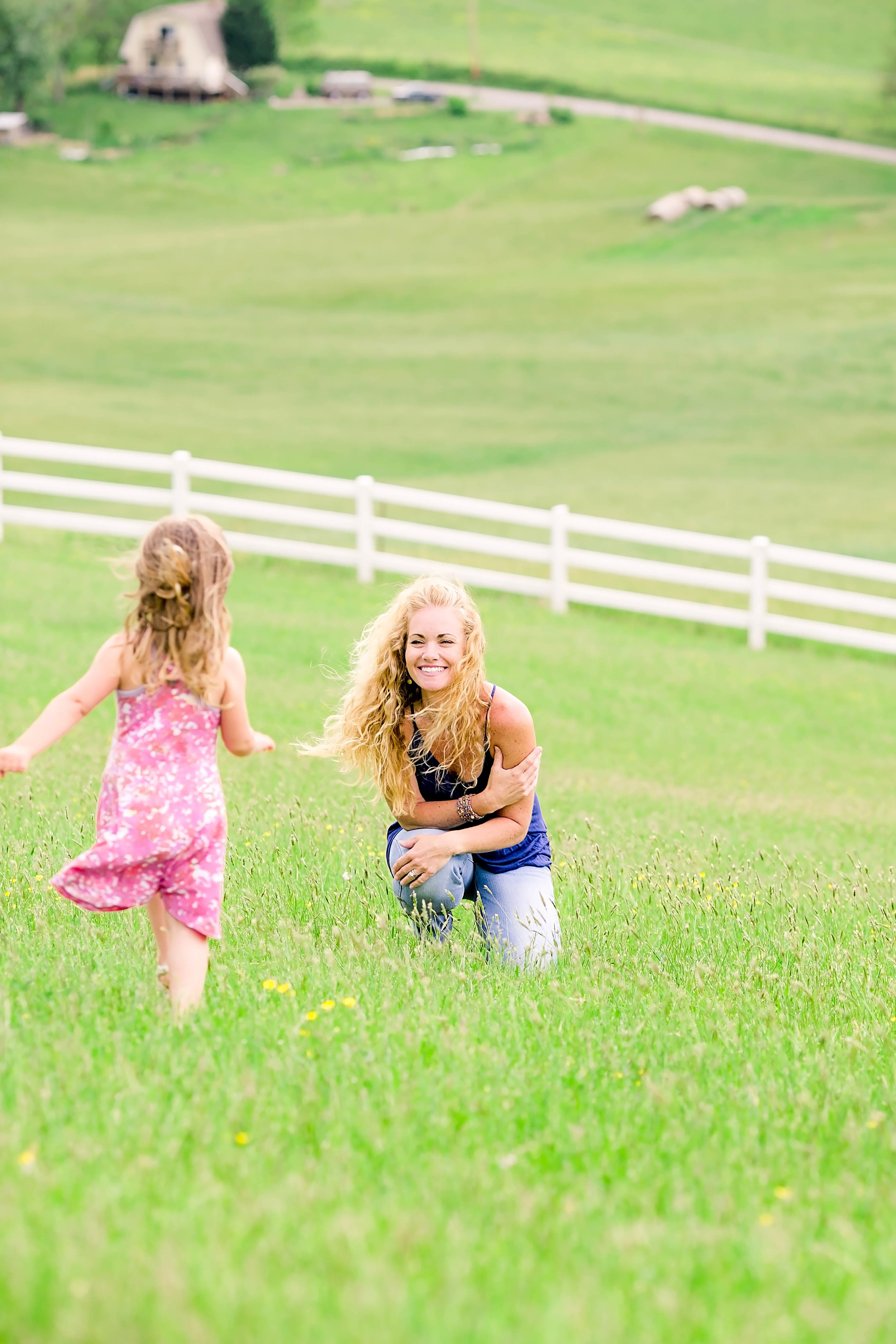 Tri Cities TN family photos, East Tennessee portrait photography, Johnson City family photography, East Tennessee photography, Johnson City TN natural light photography