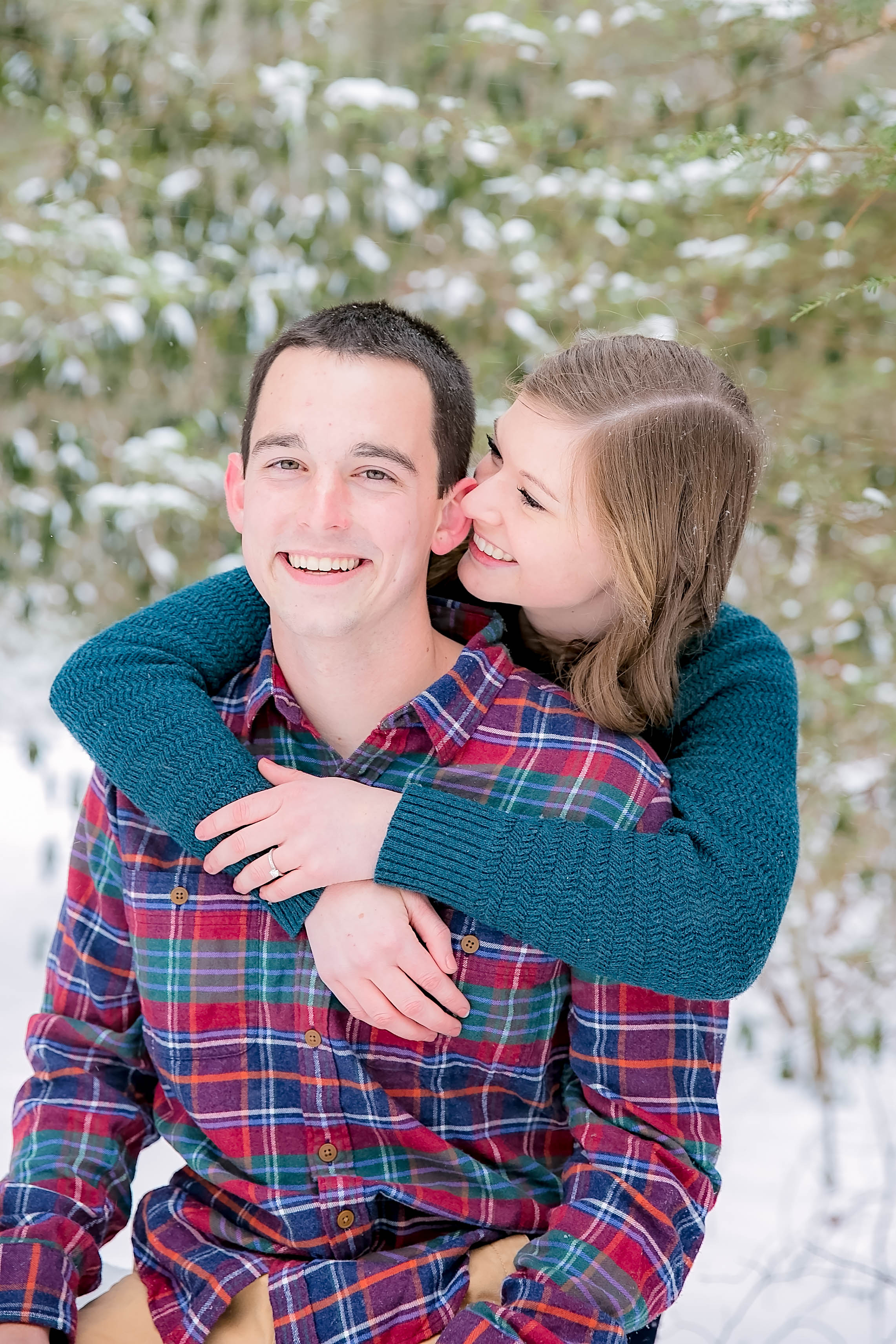 Laurel Falls hiking trail engagement session, romantic hike, East Tennessee snow engagement picture, Tri Cities wedding photography, Johnson City, TN photography, romantic couple in the snow