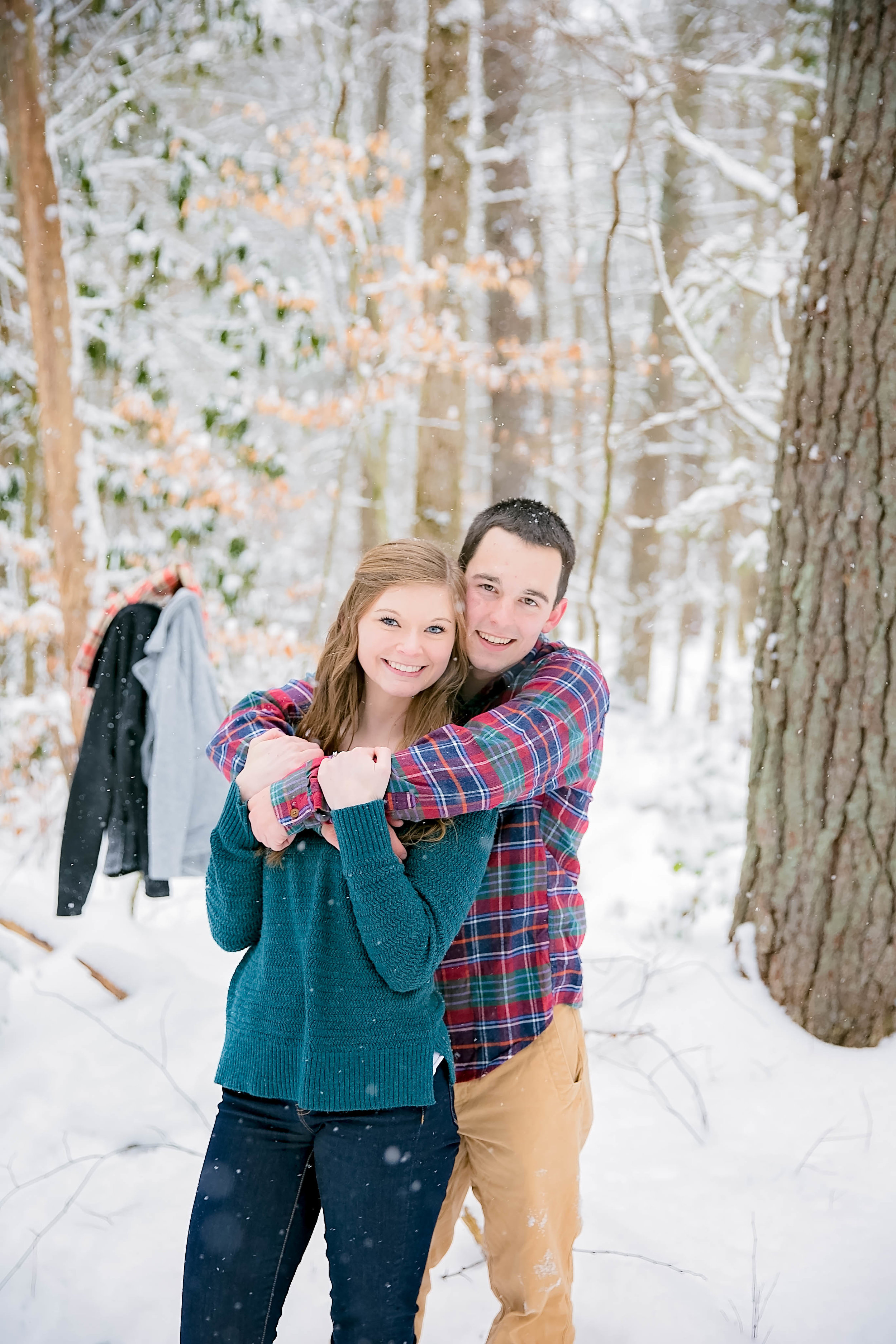 Laurel Falls hiking trail engagement session, romantic hike, East Tennessee snow engagement picture, Tri Cities wedding photography, Johnson City, TN photography, romantic couple in the snow