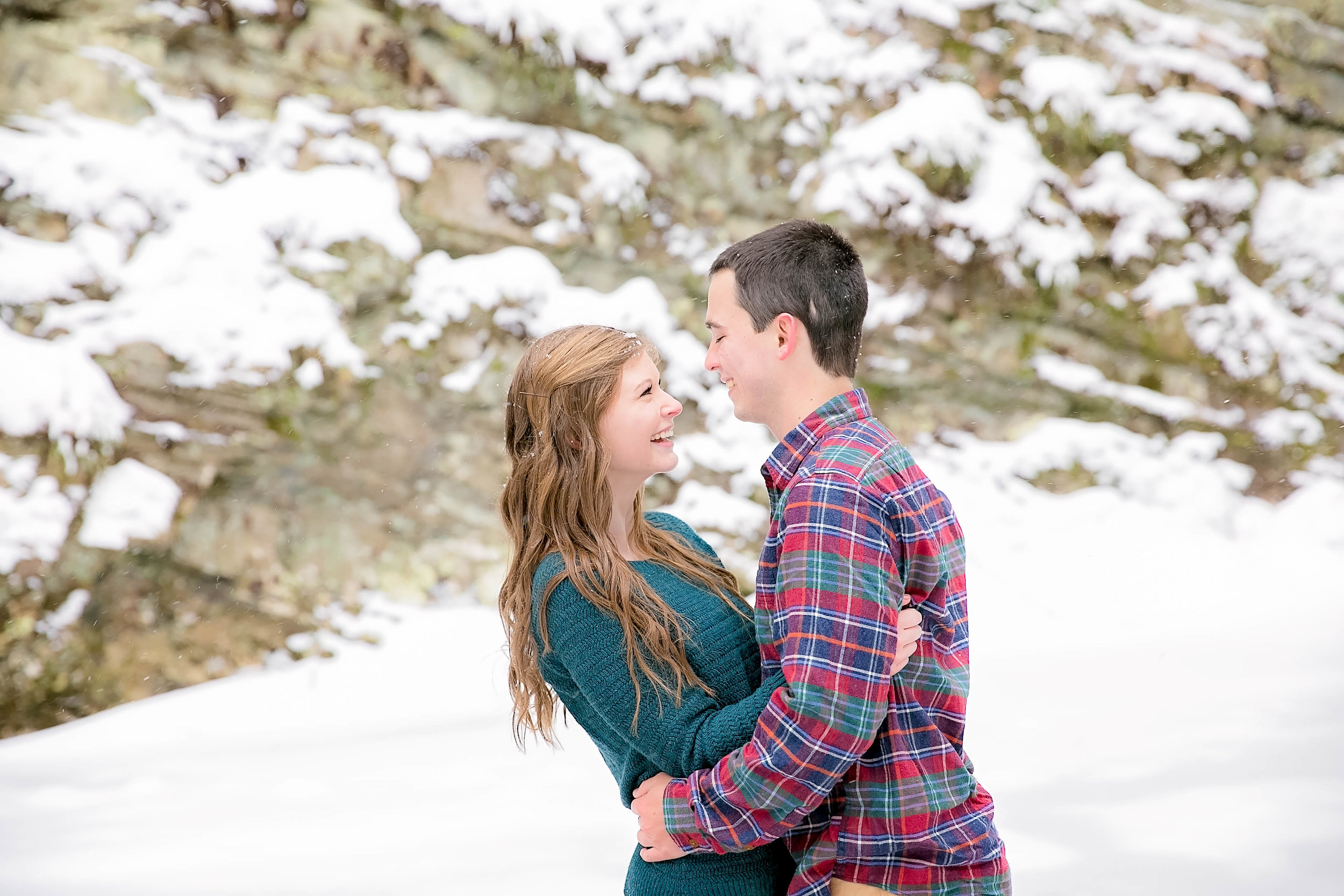 Laurel Falls hiking trail engagement session, romantic hike, East Tennessee snow engagement picture, Tri Cities wedding photography, Johnson City, TN photography, romantic couple in the snow