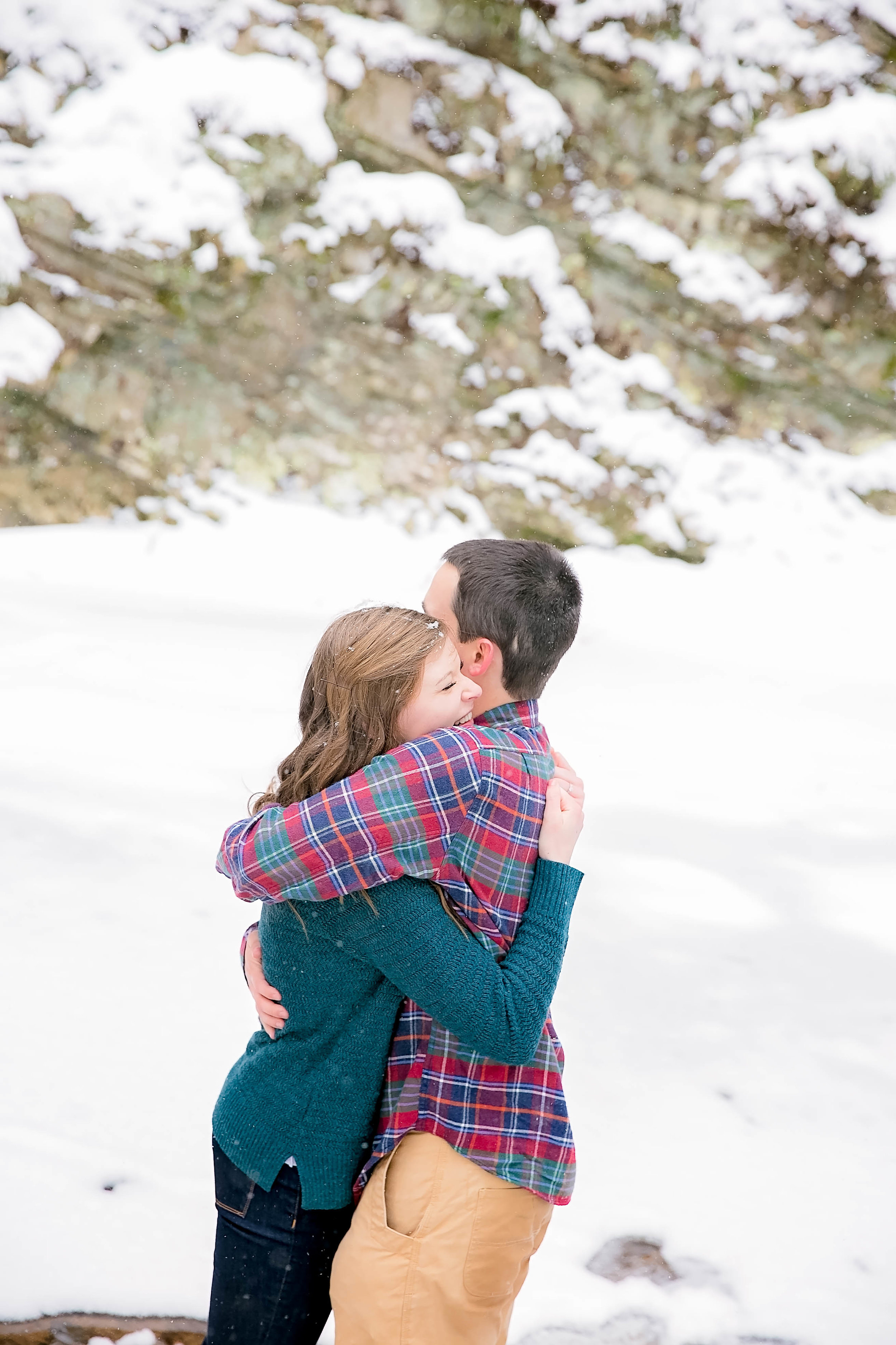 Laurel Falls hiking trail engagement session, romantic hike, East Tennessee snow engagement picture, Tri Cities wedding photography, Johnson City, TN photography, romantic couple in the snow