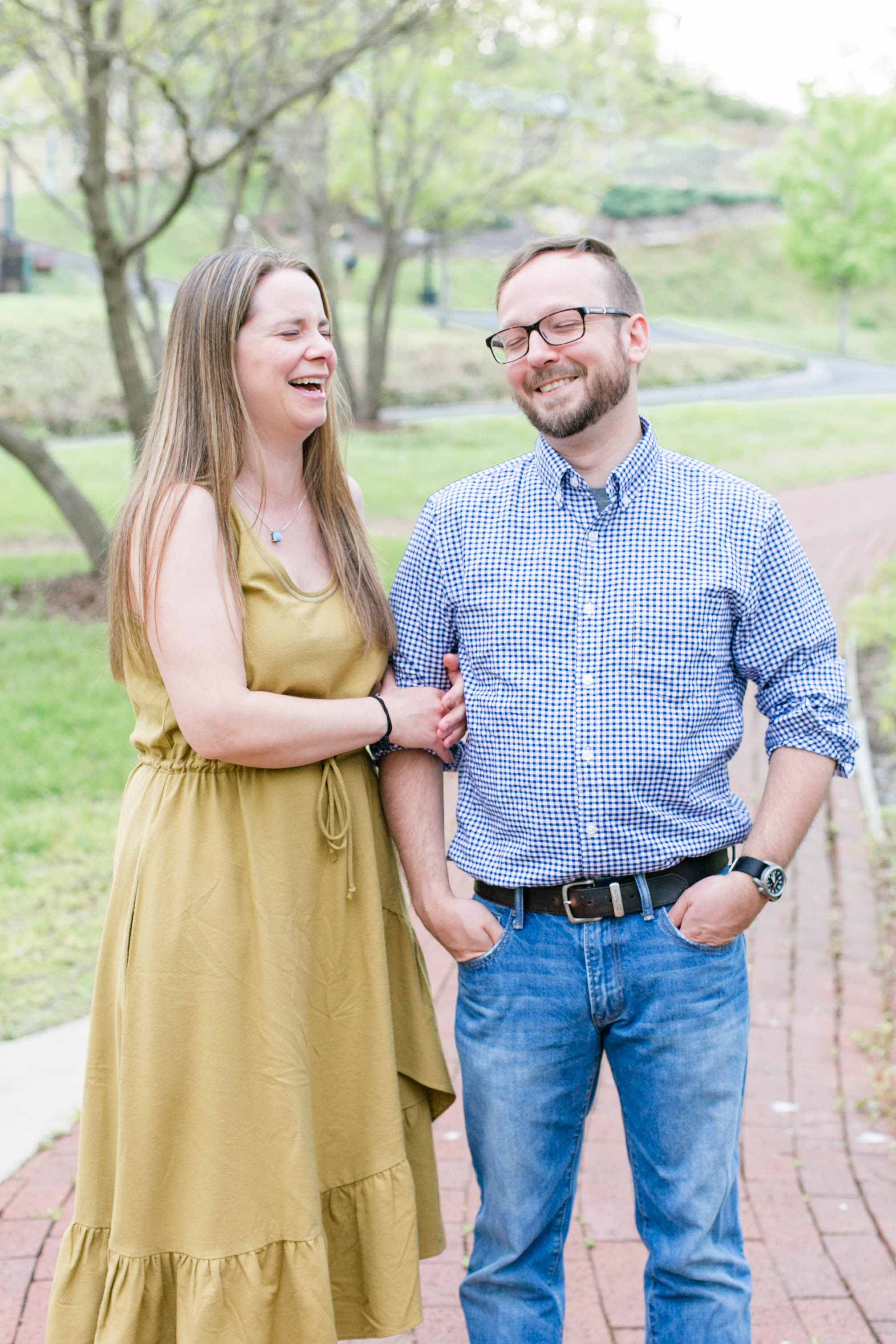 East Tennessee photography, Johnson City, Tri Cities, Jonesborough, family session, spring, engagement, family, wedding photographer, anniversary photos, portrait photography