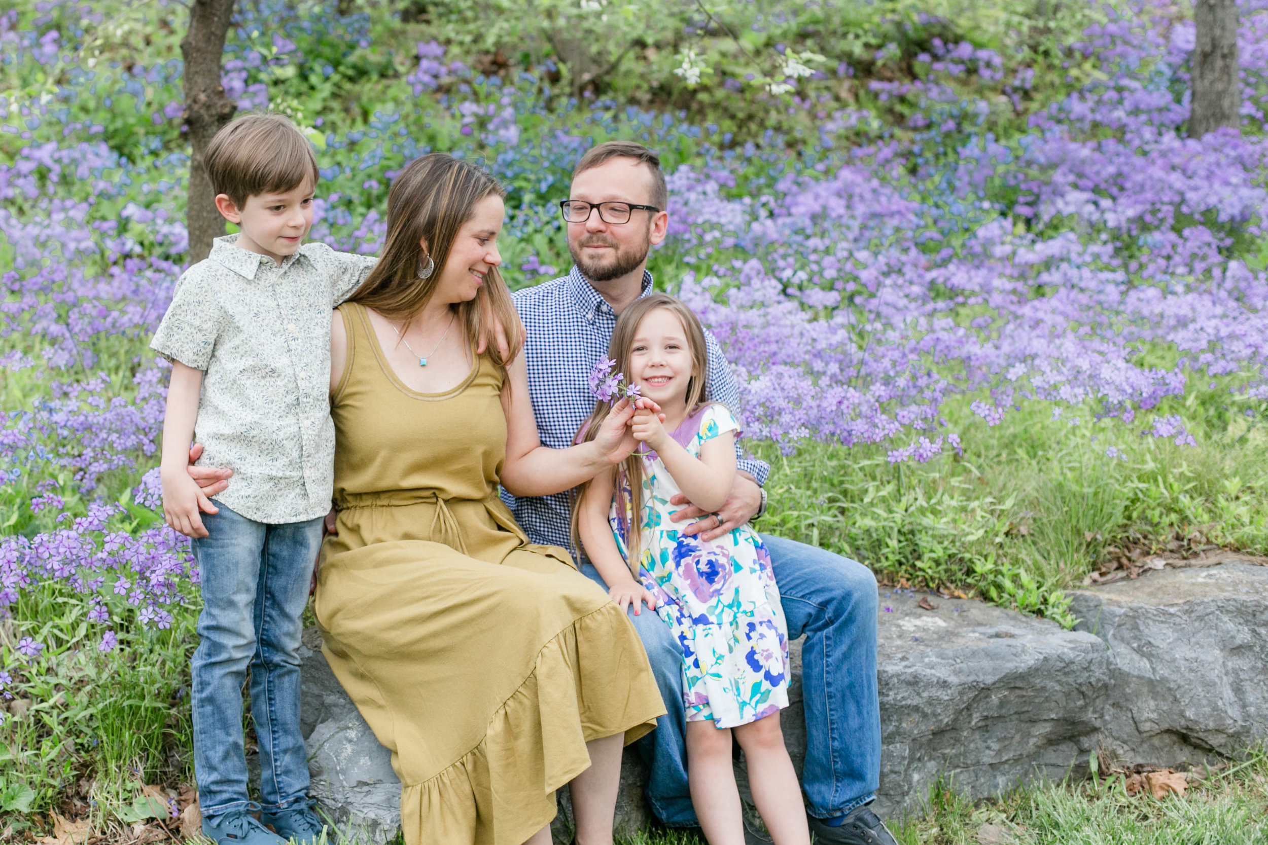 East Tennessee photography, Johnson City, Tri Cities, Jonesborough, family session, spring, engagement, wedding photographer, anniversary photos, portraits, light and airy photography