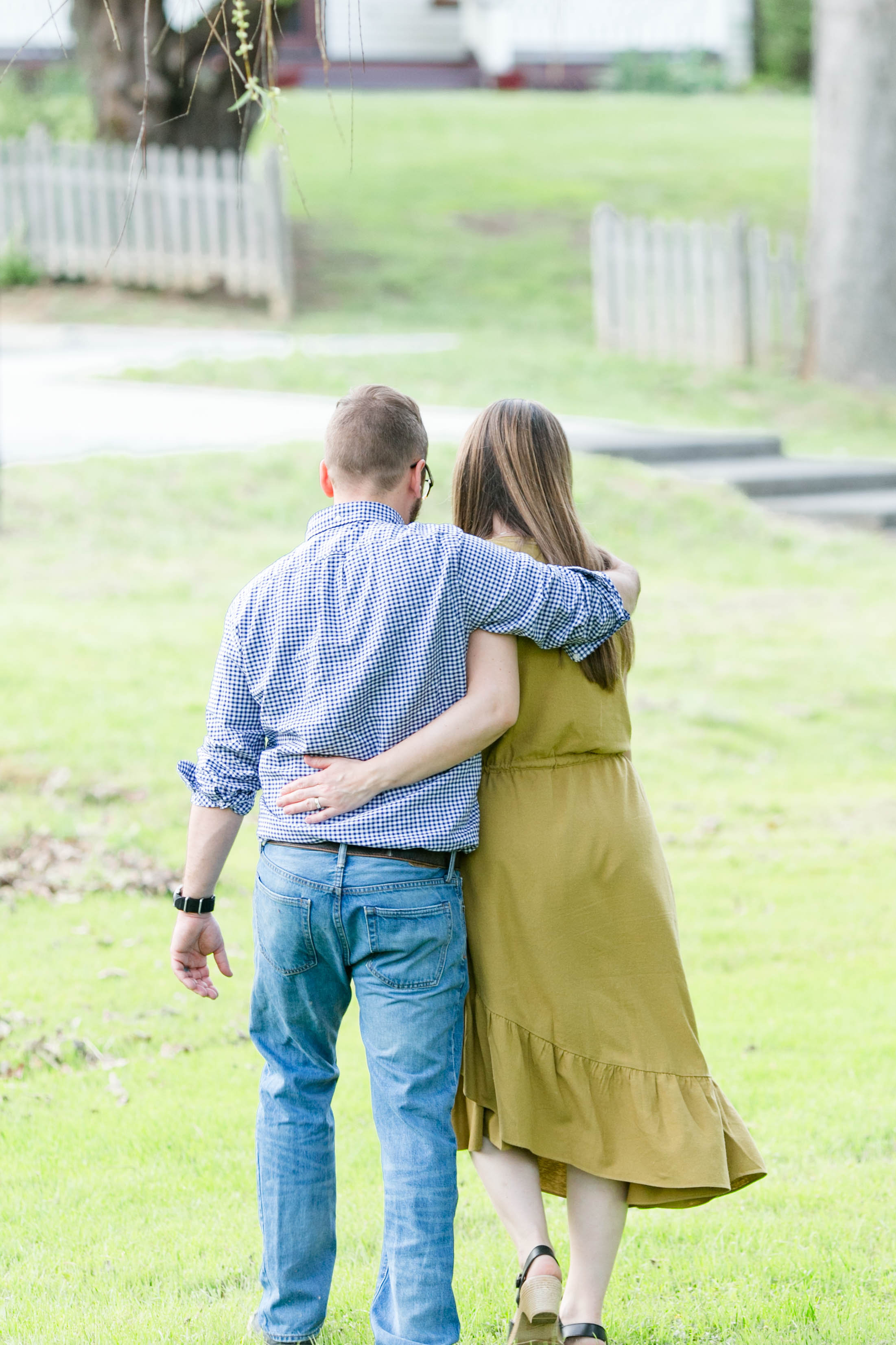 East Tennessee photography, Johnson City, Tri Cities, Jonesborough, family session, spring, engagement, wedding photographer, anniversary photos, portraits, bright and airy photography