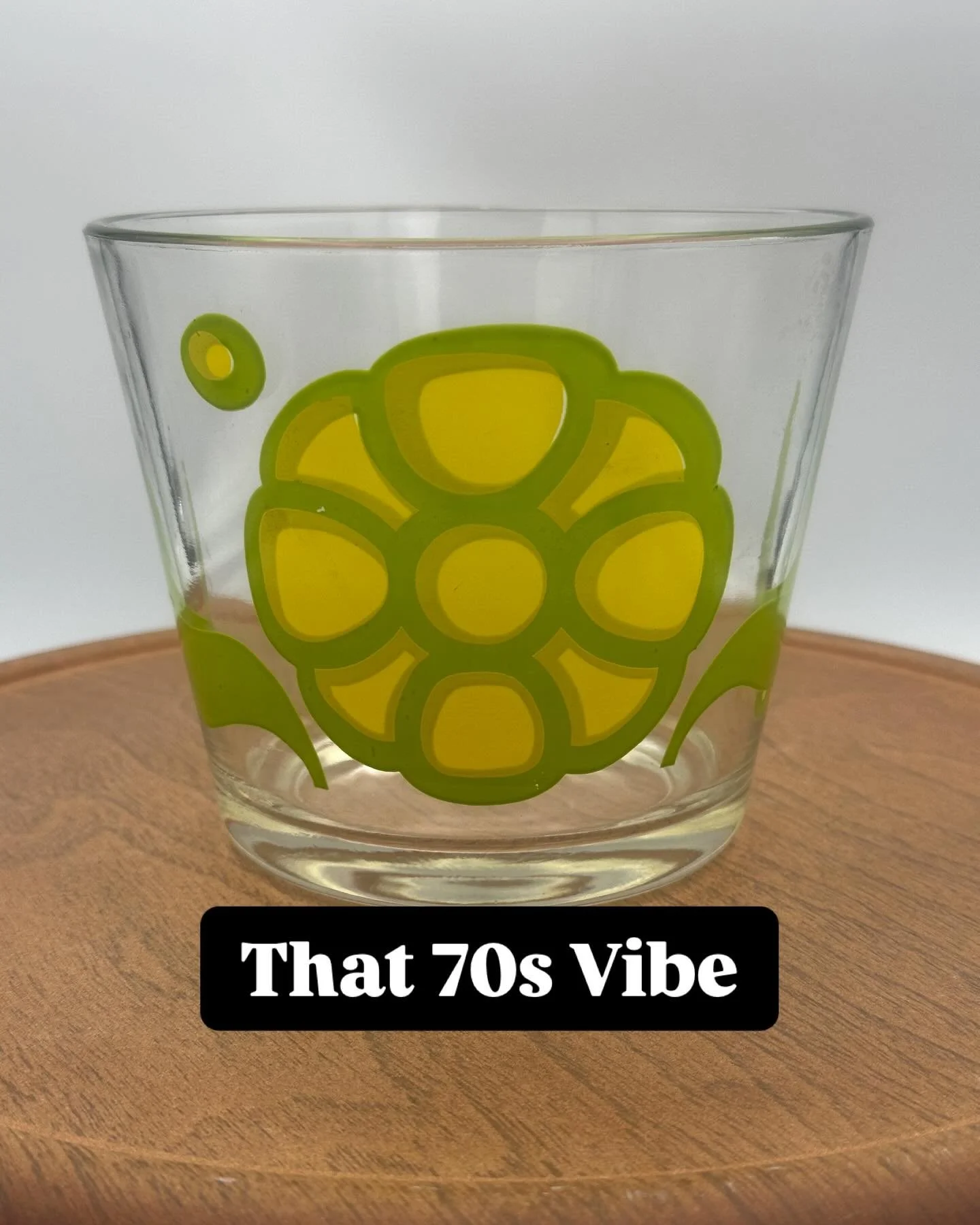 Gorgeous Vintage &ldquo;Colony&rdquo; Ice Bucket with a 70s vibe. Could be used for so many other purposes besides ice. STUNNING on a retro bar. #retrobar #vintagebarware #retro #Vintage #VintageBar #RetroBar #RetroCocktails #RetroCocktail #70sVibe #