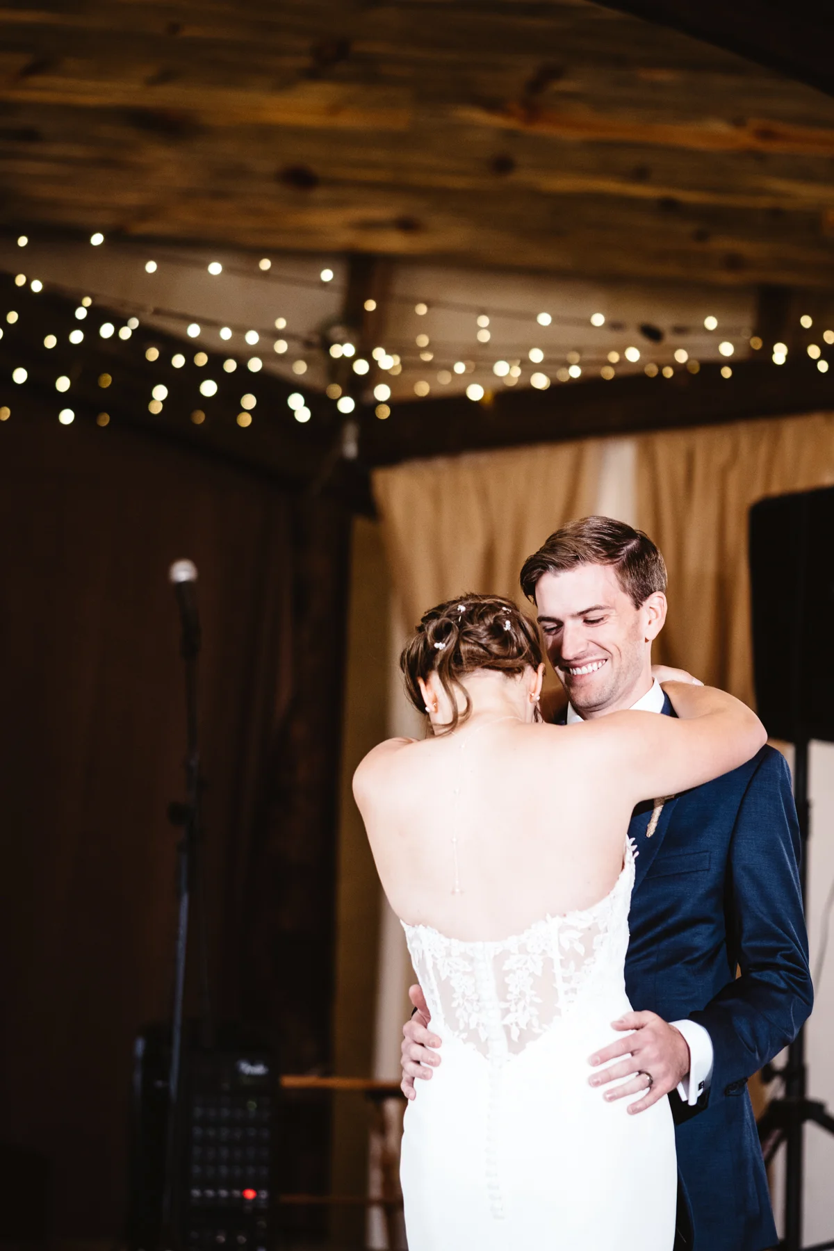 Chelsie+Mike-Lone-Hawk-Farm-Wedding-048.jpg