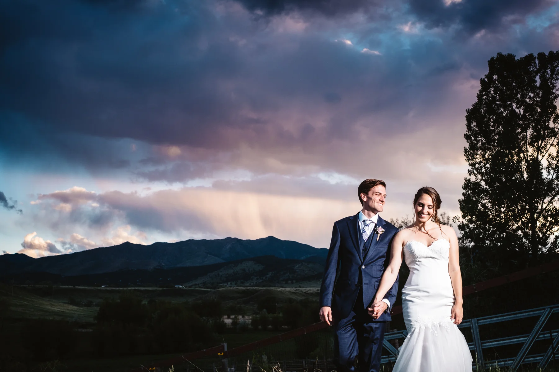 Chelsie+Mike-Lone-Hawk-Farm-Wedding-060.jpg