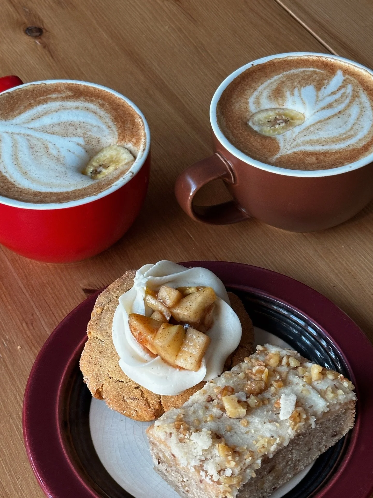 Banana bread latte, maple walnut blondie, apple snickerdoodle?! If you&rsquo;re sick of the pumpkin but still craving those fall flavours, we&rsquo;ve got you