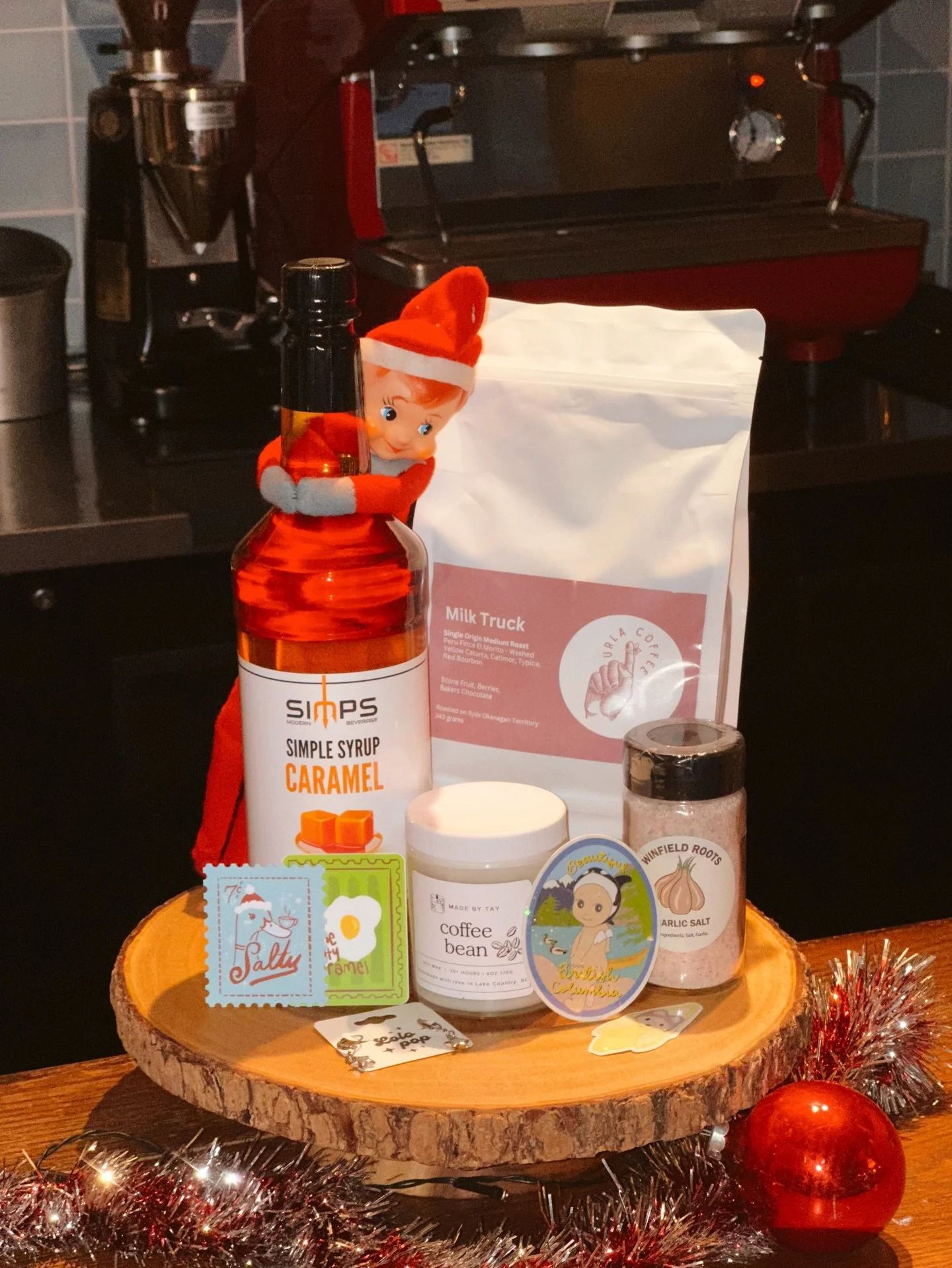 With one final week left, we wanted to do something to give back💛
Bring in a non perishable food item from Wednesday Dec.10-Saturday Dec. 13 to be entered to win a holiday treat box and a gift basket of local goodies. 1 entry per item! 

Gift basket