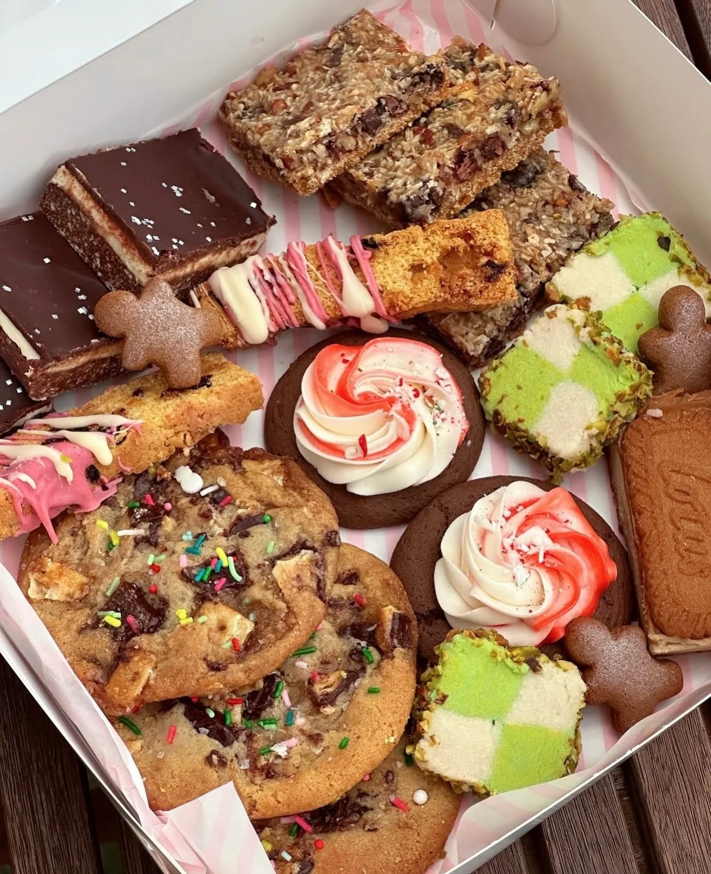 Holiday boxes are here but if you&rsquo;re an email subscriber you already knew that 🤭
 Cut off for Dec.12-14 pickup is this Friday 
**Photo of last years box **