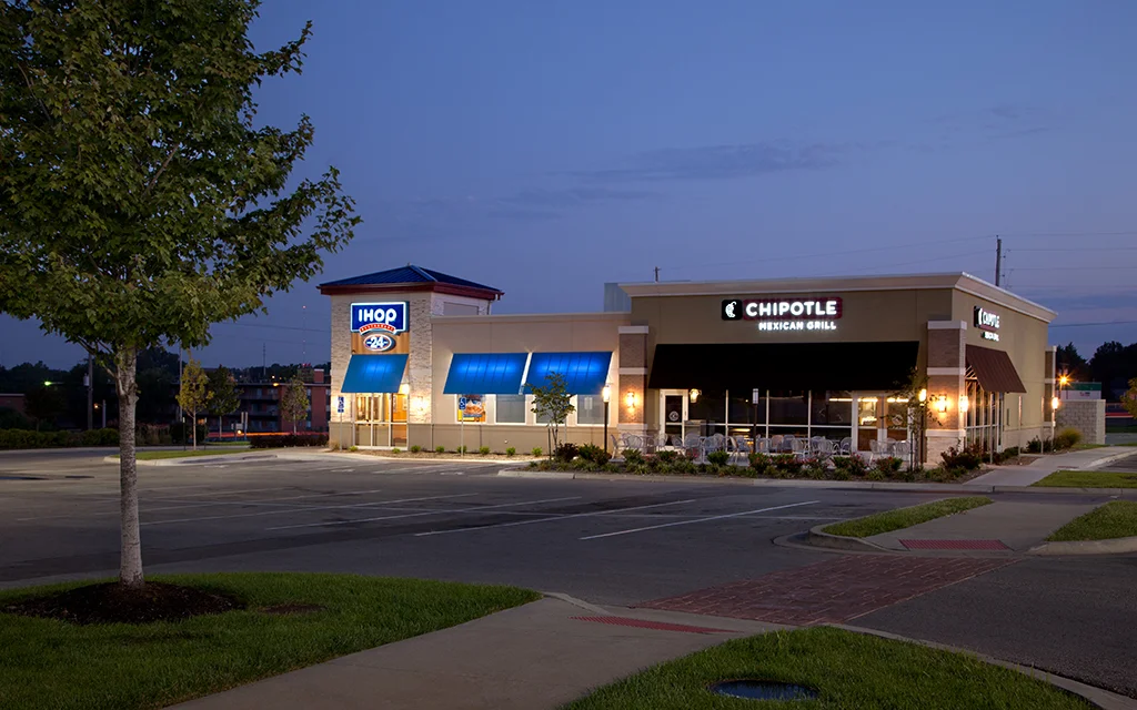 Blue Springs MO-IHOP&Chipotle.jpg