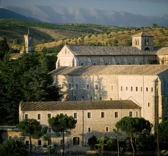 Abbey+of+Casamari-1.jpeg