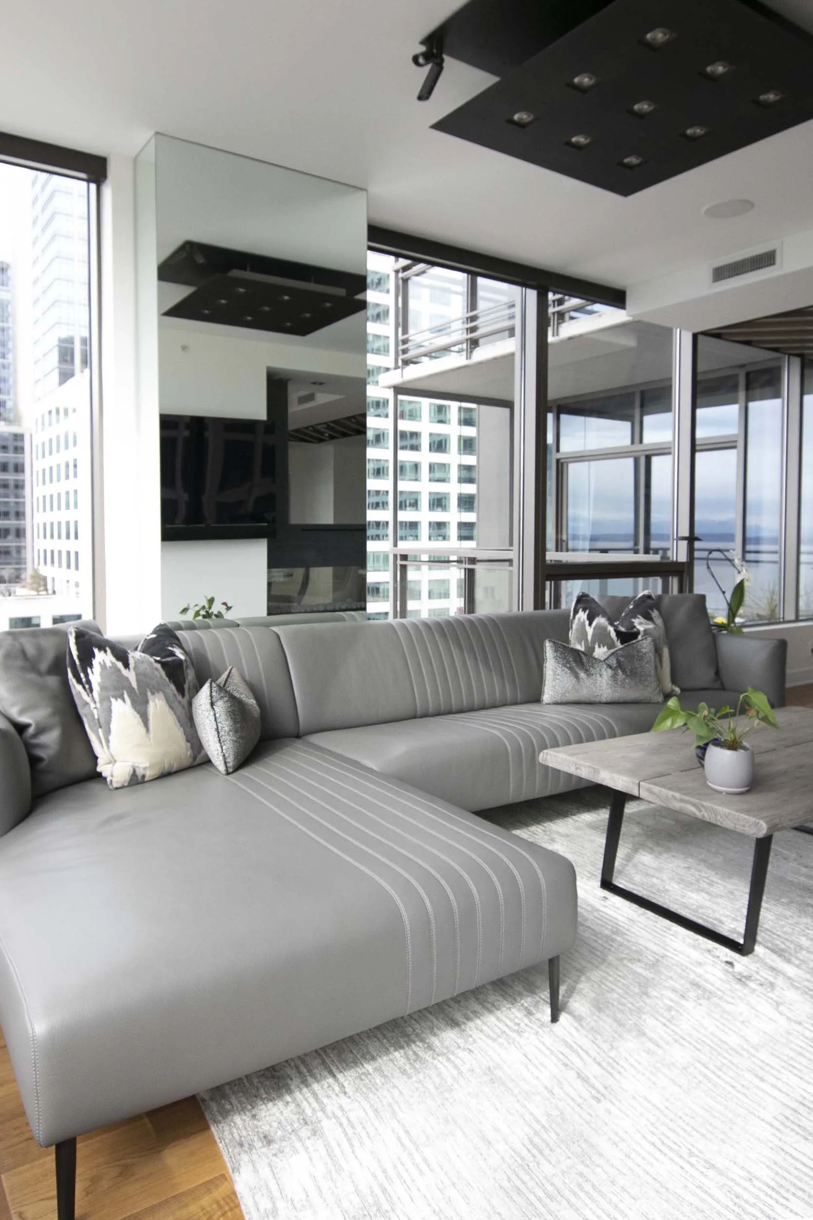  Legum Design luxury living room 