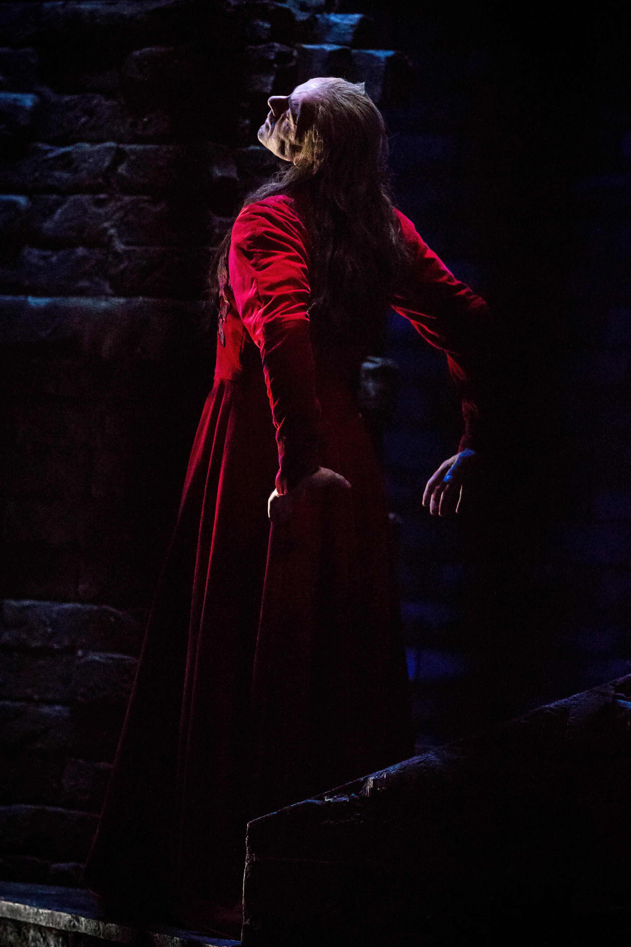 Classic Horror, Seduction fill "Dracula" with Halloween Thrills