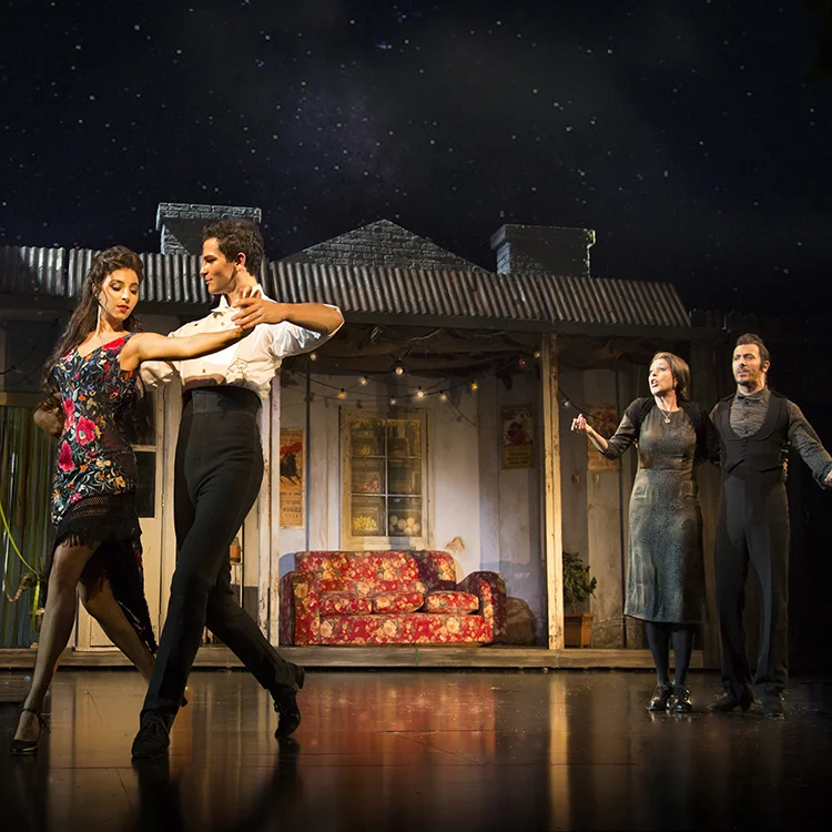 STRICTLYBALLROOM_16.jpg