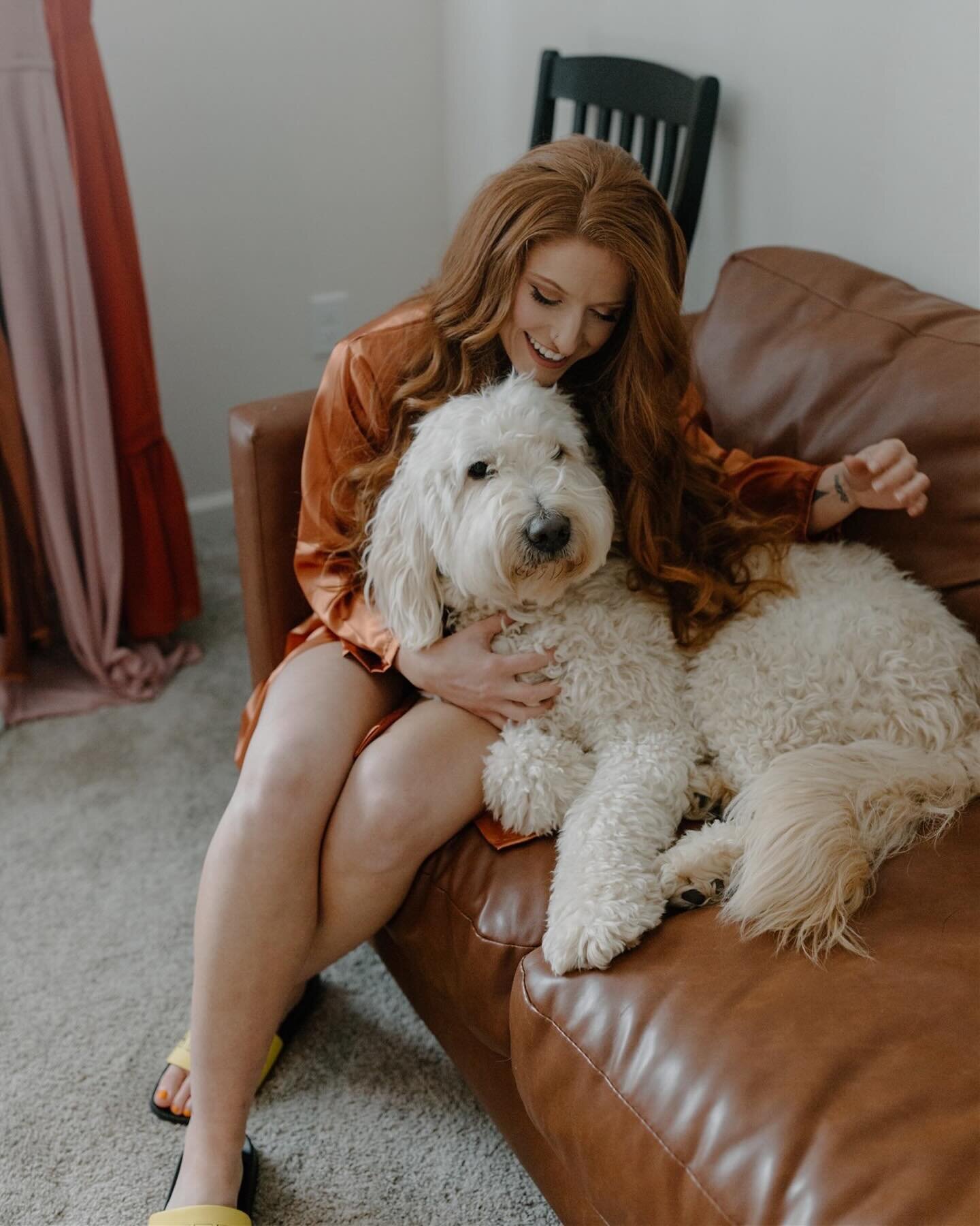 The sweetest and simplest getting ready moments. 
Include ALL your best friends in the process.